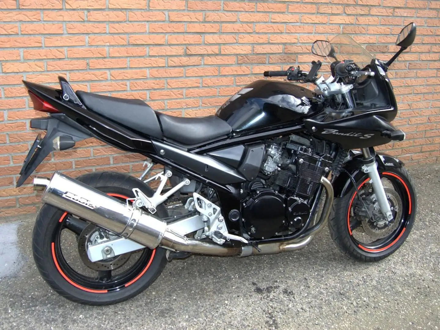 Suzuki Bandit 650 GSF 650 SA Zwart - 2