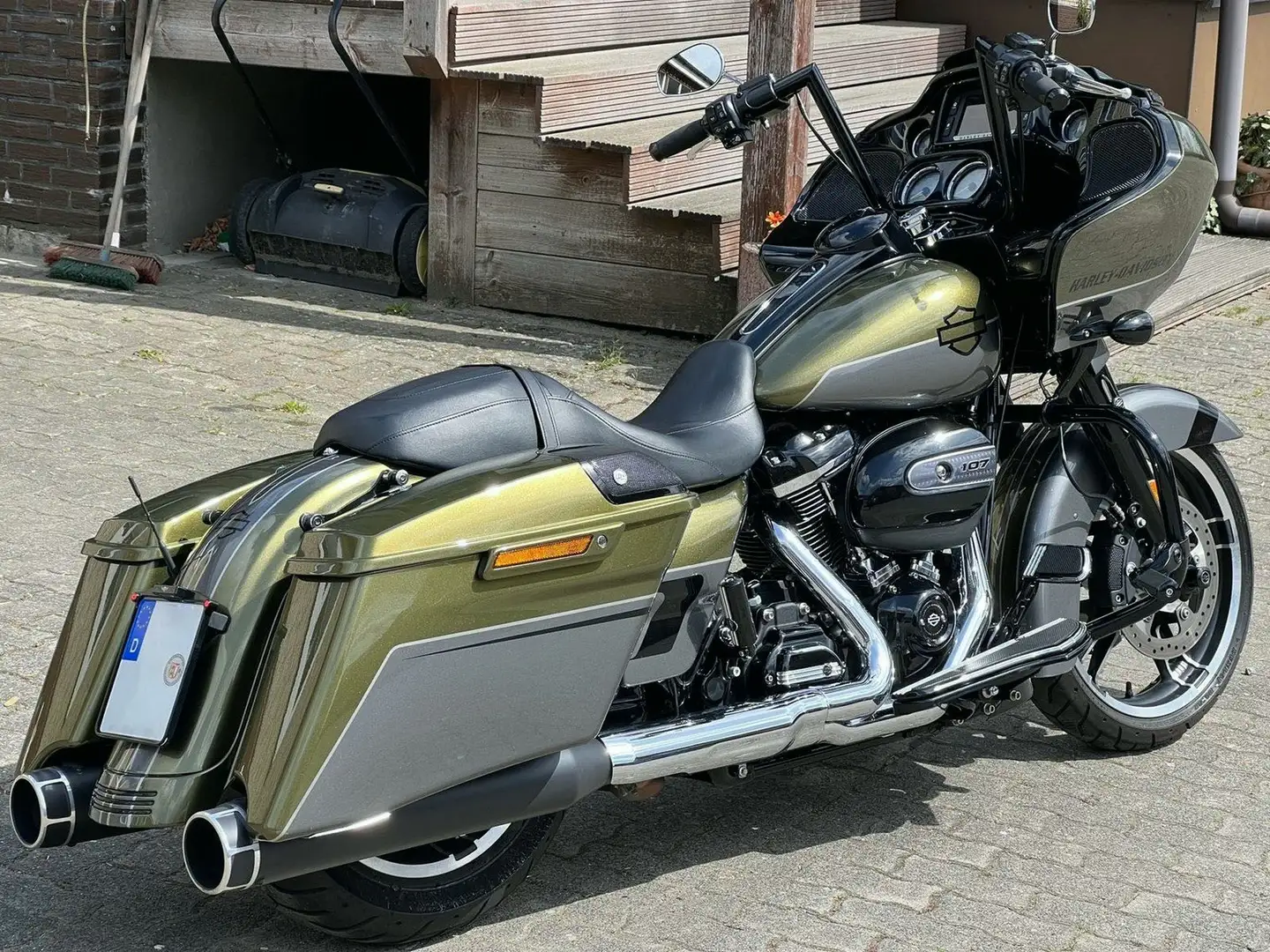 Harley-Davidson Road Glide Special FLTRXS Altın - 2