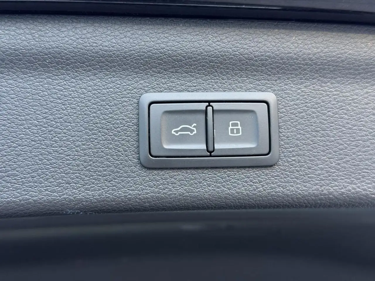 Audi Q3 снимка Audi Q3