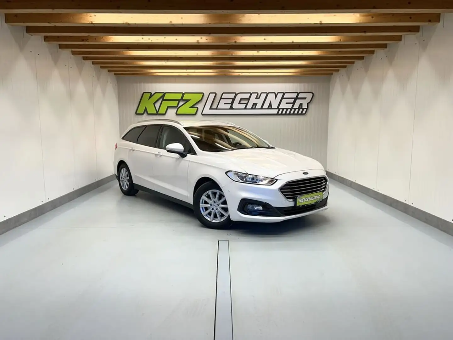 Ford Mondeo Turnier 2,0 Ecobl. Aut. SITZH*NAVI*TEMP*USB Wit - 1