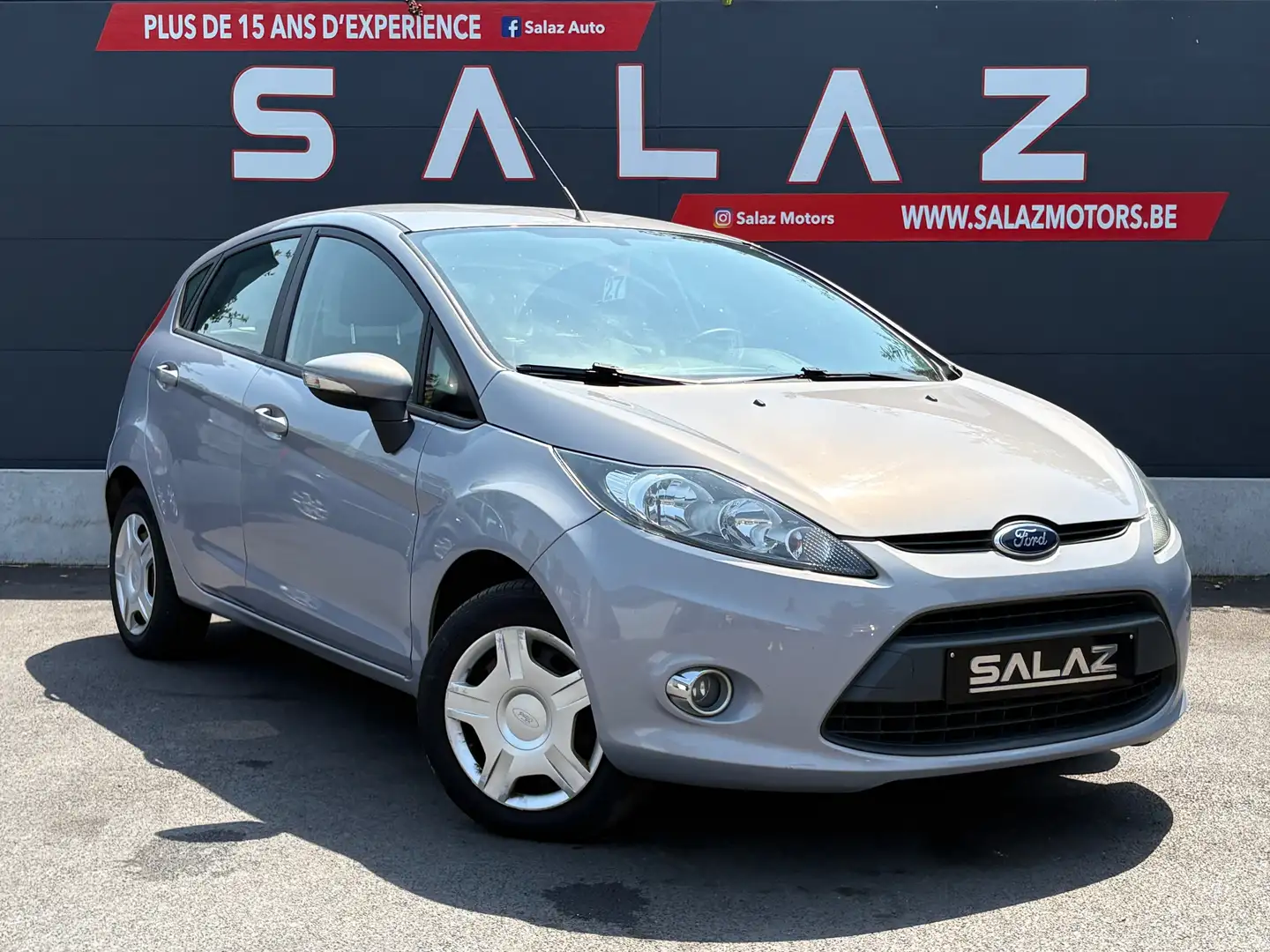 Ford Fiesta Fiesta 1.4i Trend/GARANTIE/CLIM/AUTOMATIQUE Grijs - 1