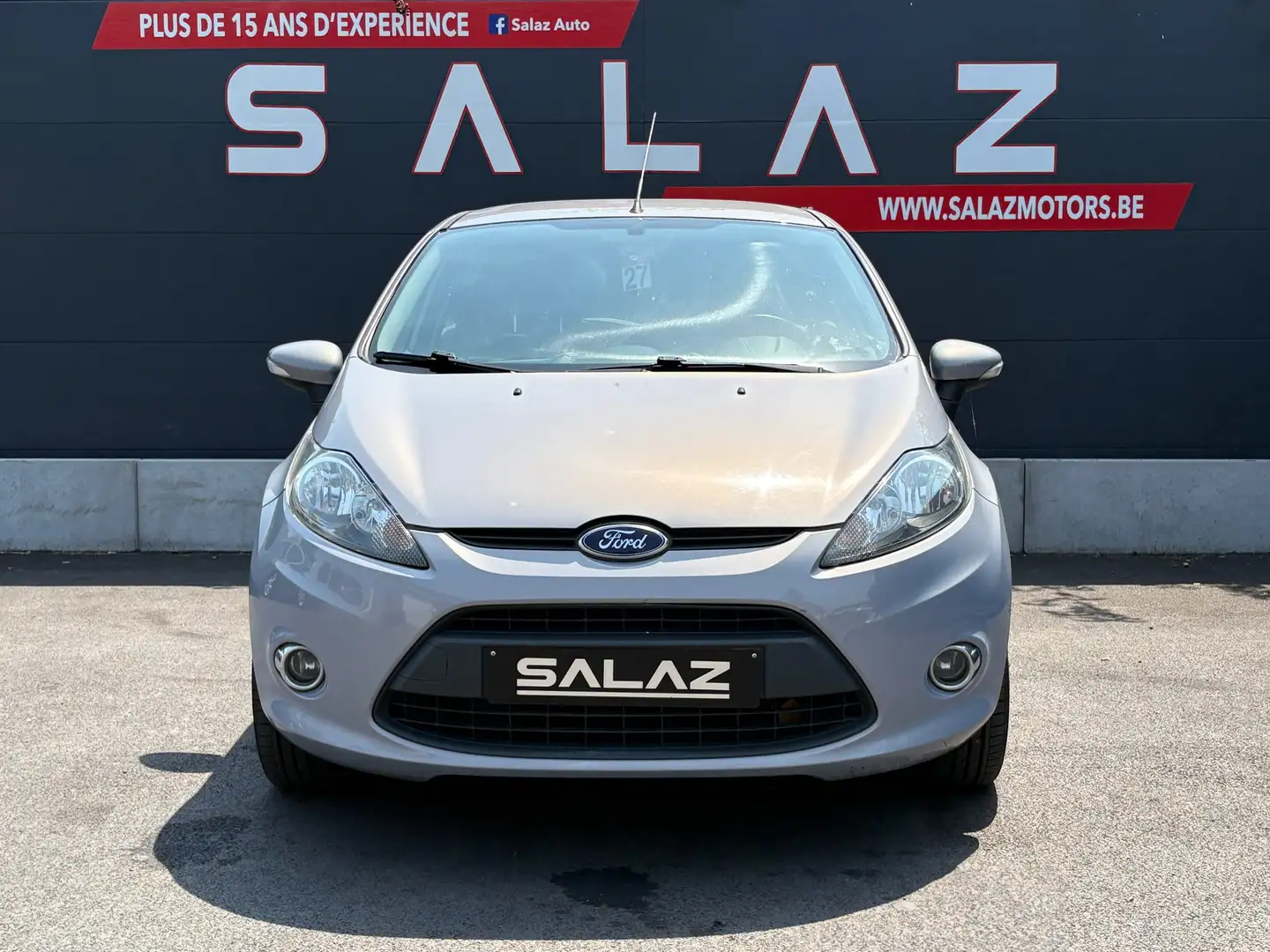 Ford Fiesta Fiesta 1.4i Trend/GARANTIE/CLIM/AUTOMATIQUE Grijs - 2