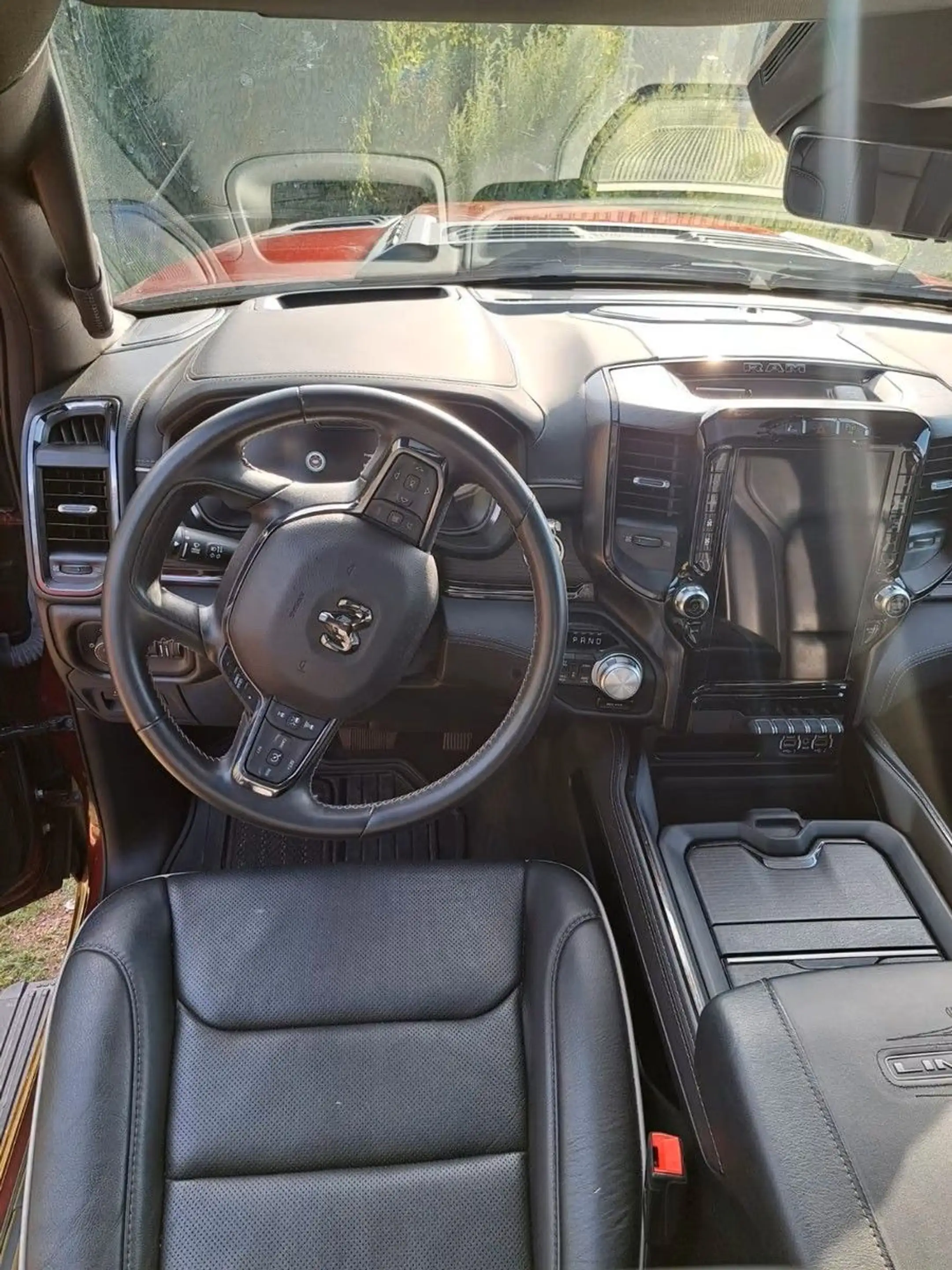 Dodge RAM 1500 Limited Night *PANO*LPG*Klappe*Winch — photo 9