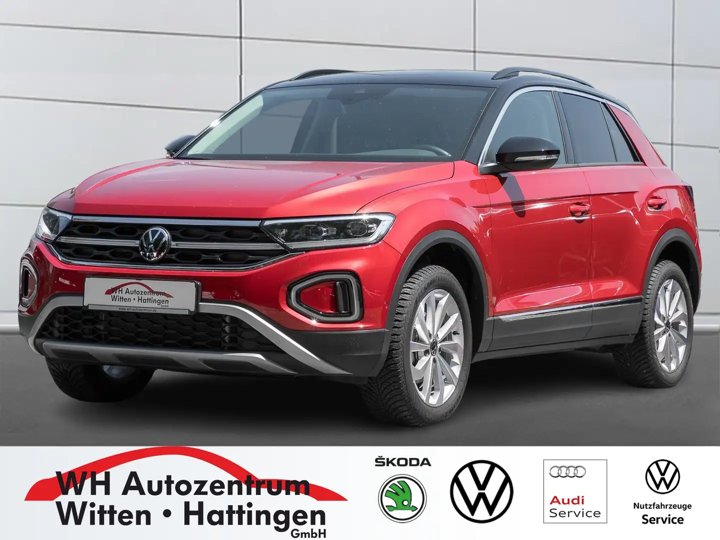 Volkswagen T-Roc 1.5 l TSI DSG Style NAVI AHK REARVIEW MATRIX-LE... Rot - 1