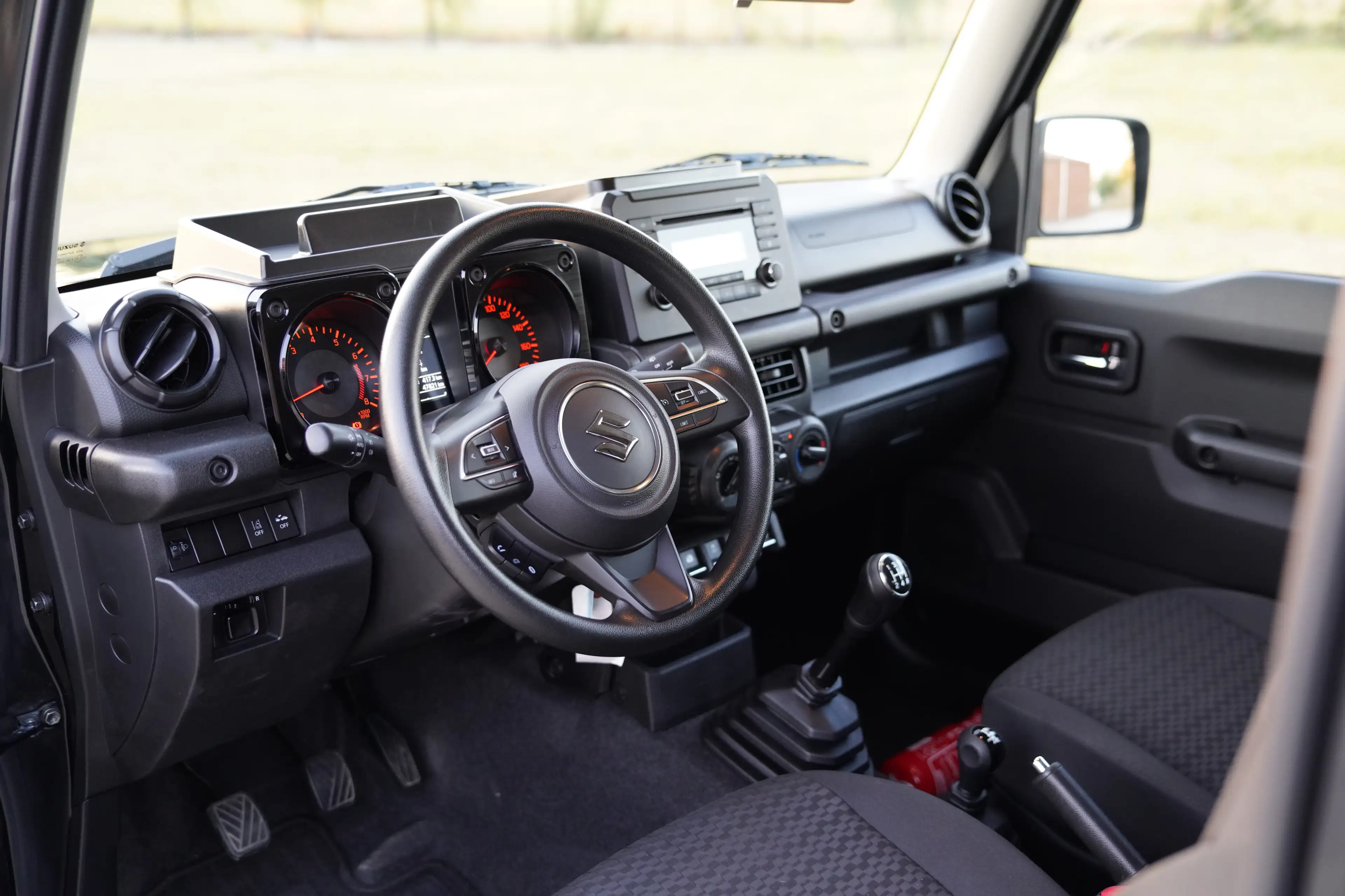 Suzuki Jimny Jimny 1.5i 4x4 ALLGRIP — photo 11