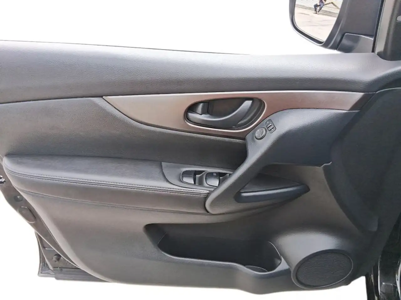 Nissan Qashqai снимка Nissan Qashqai