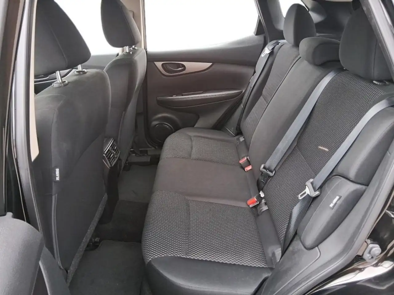 Nissan Qashqai снимка Nissan Qashqai