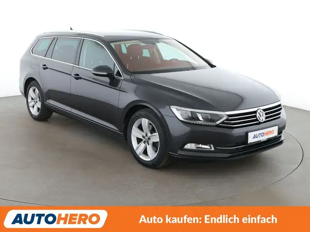Volkswagen Passat view 8