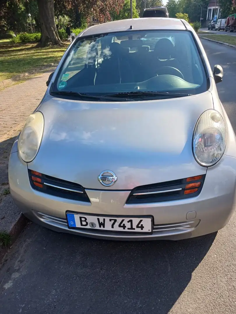 Nissan Micra Micra 1.2 Silber - 1