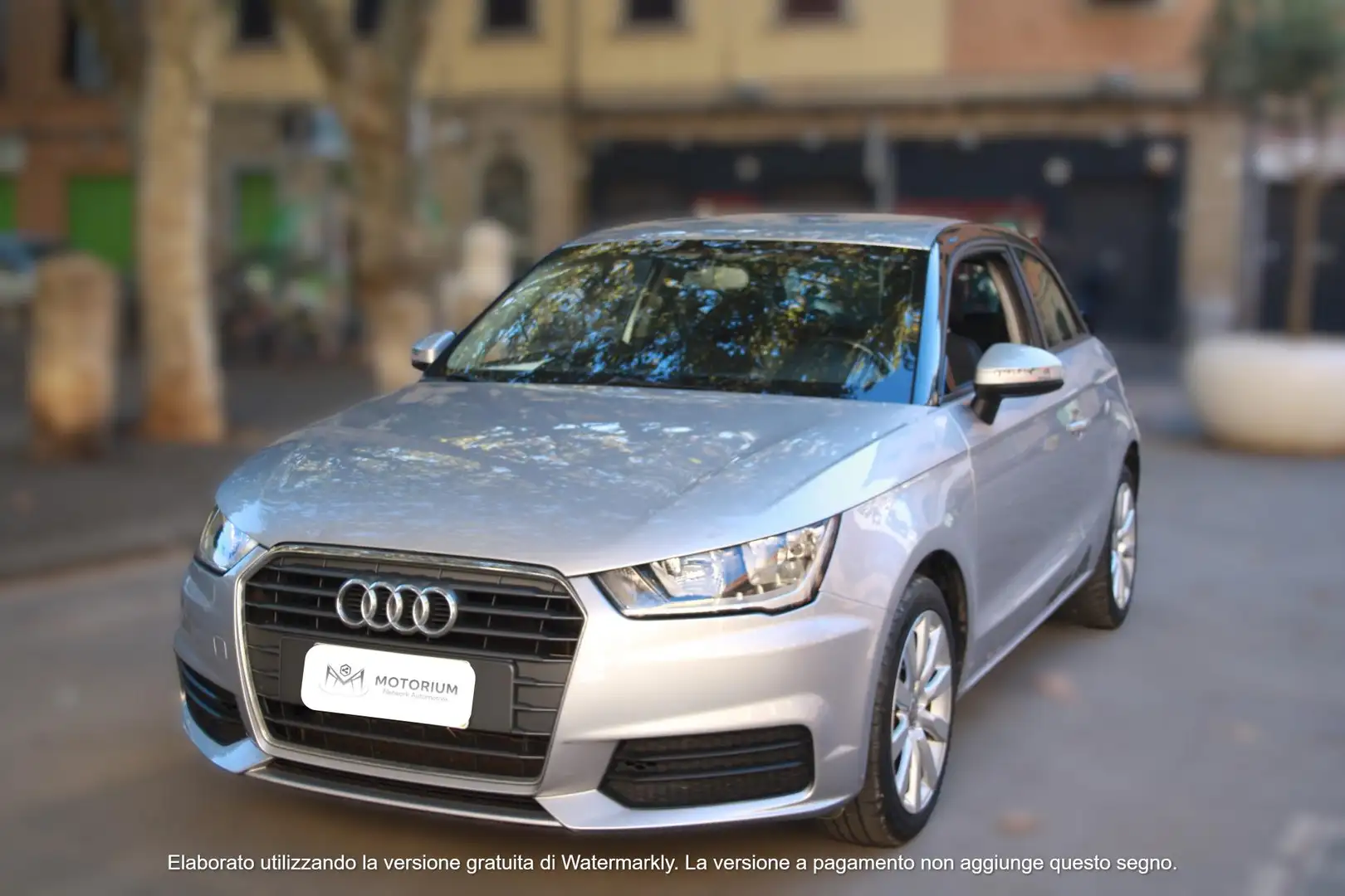 Audi A1 1.4 TDI S Tronic Ultra Metal plus NEOPATENTATI Silber - 2