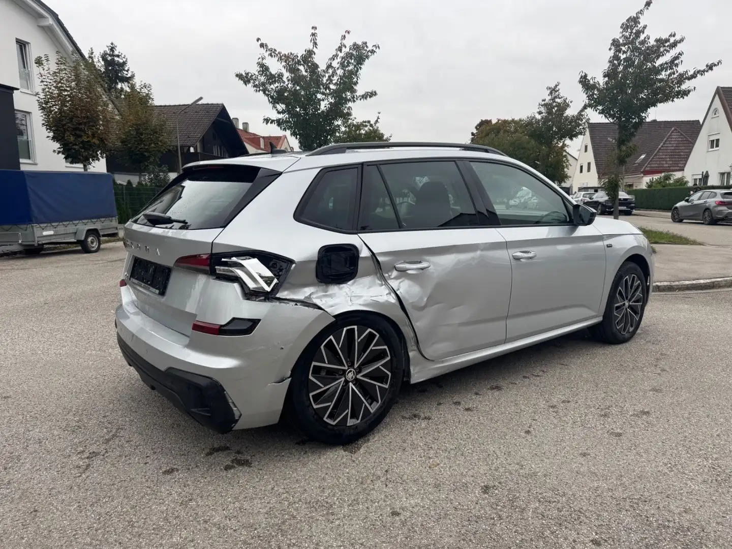 Skoda Kamiq 1.0 TSI Drive UNFALL !!!! Argent - 1