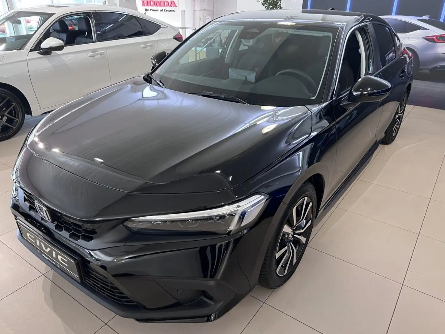 Honda Civic e:HEV 2.0 i-MMD Hybrid Elegance (FE) Schwarz - 2