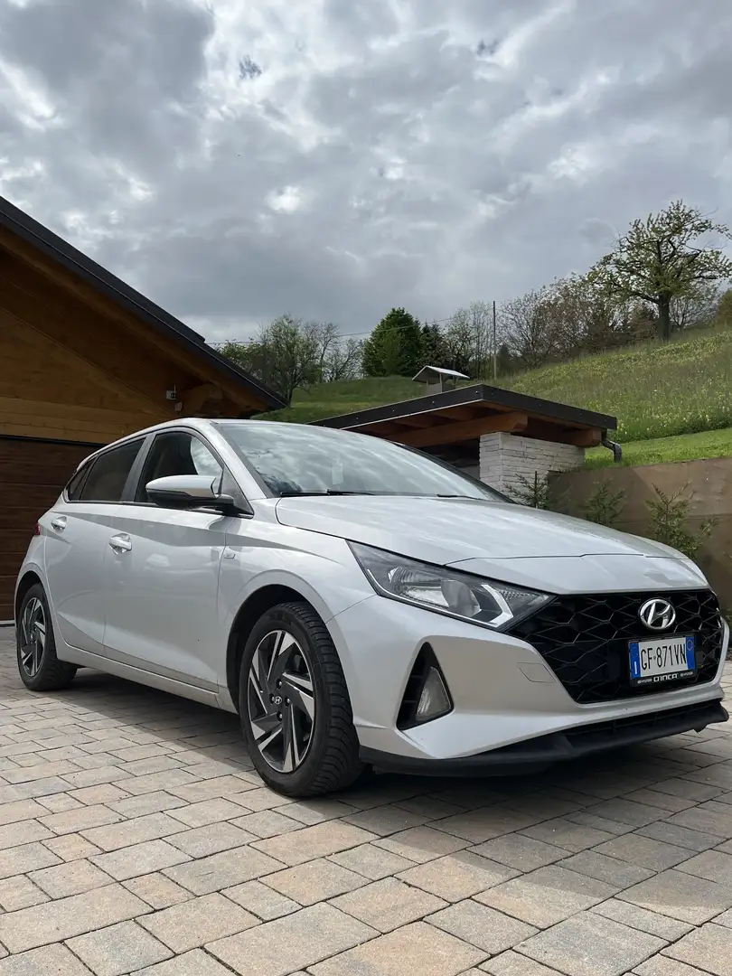 Hyundai i20 1.0 t-gdi 48V Techline imt - 1
