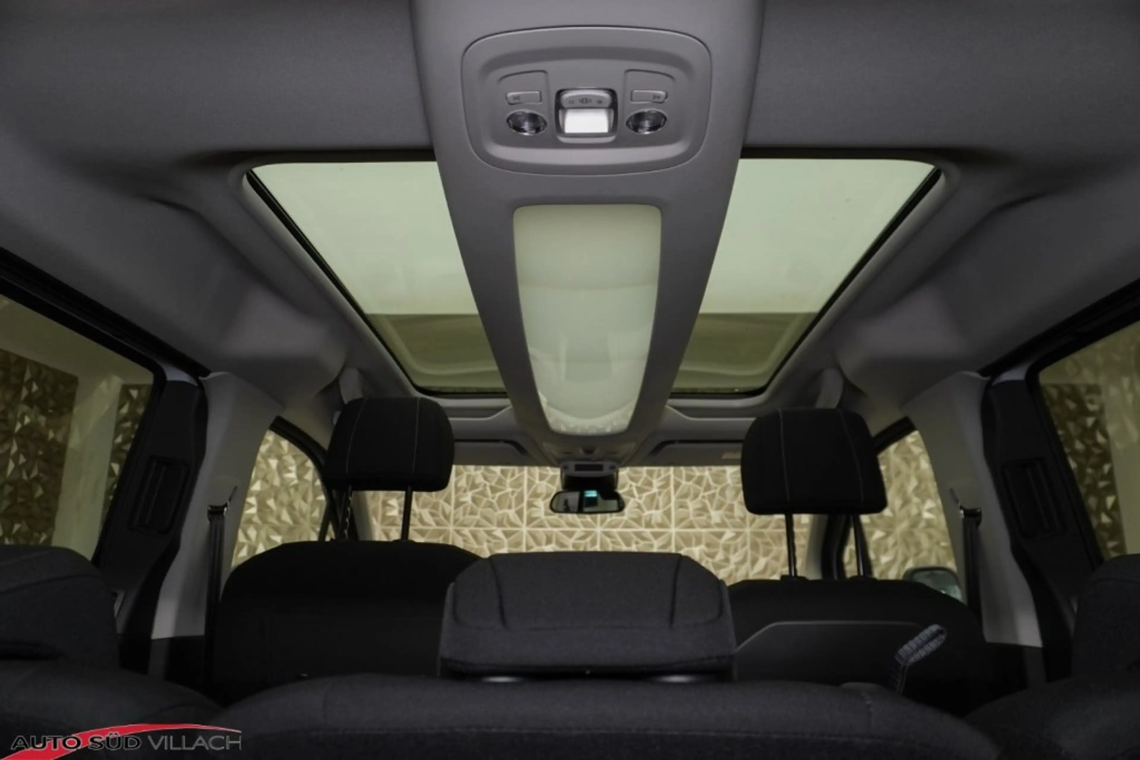 Fiat Doblo Serie 3 Automatik — photo 11