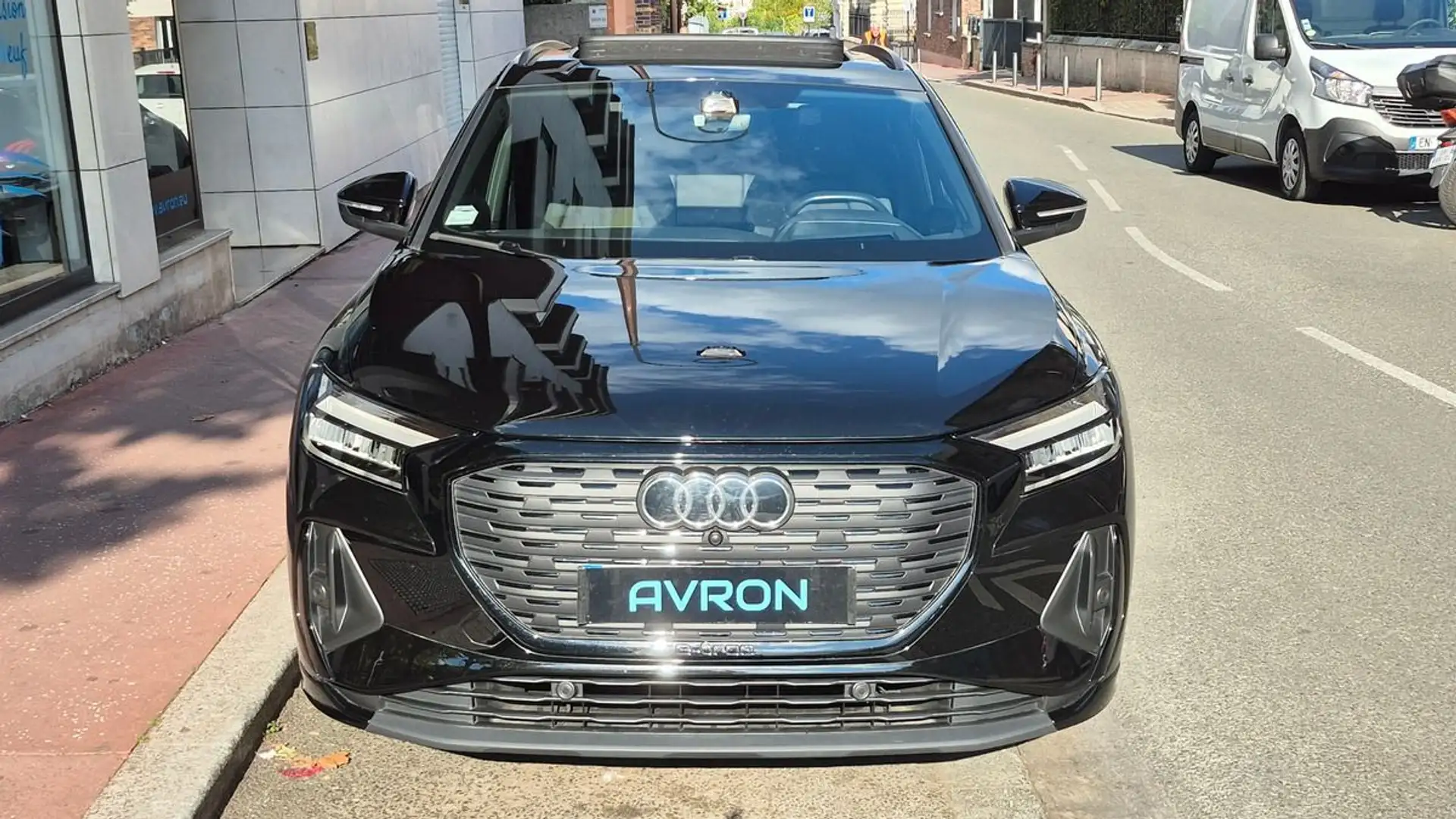 Audi Q4 e-tron 40KW 1er Main Noir - 2