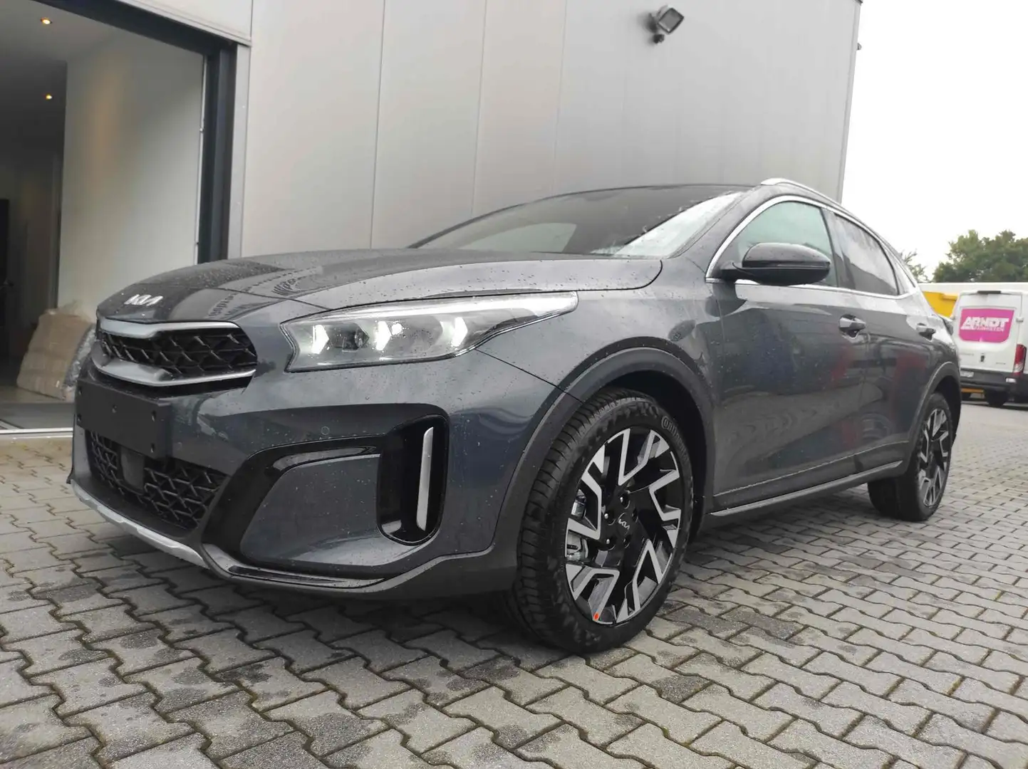 Kia XCeed TOP Nightline*Pano*LED*Navi*PDC*Cam*ACC*18" 132... Grau - 1