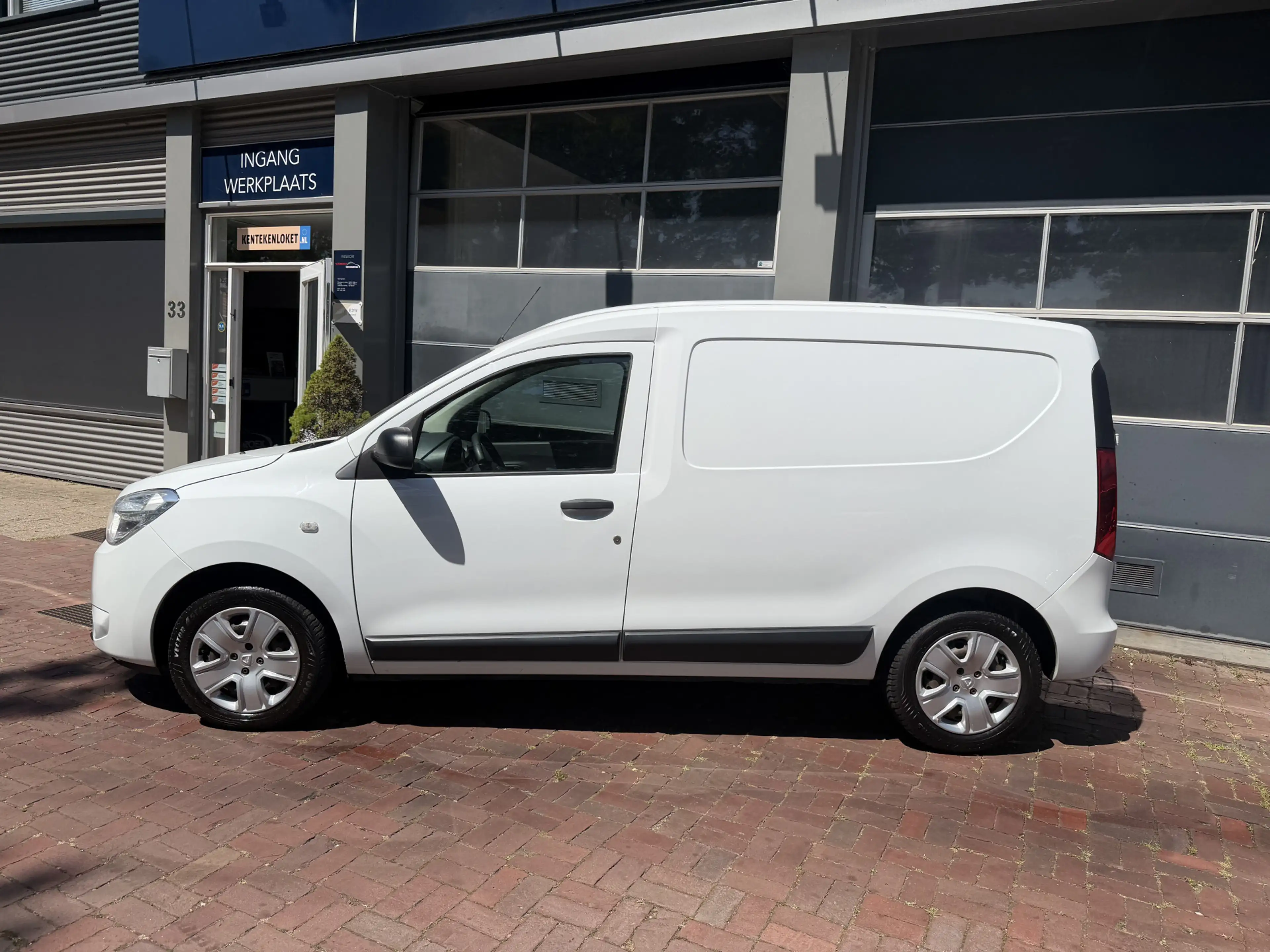Dacia Dokker 1.5 Blue dCi 90 Solid – Praktisch, Zuinig en Betro — photo 3