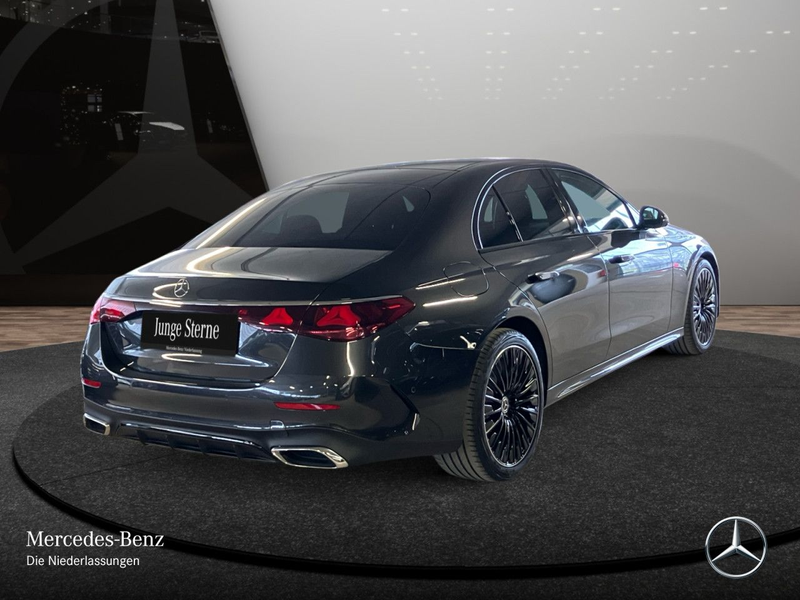 Mercedes-Benz E 200 AMG Fahrass WideScreen 360° Airmat Pano PTS — photo 8
