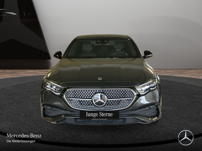 Mercedes-Benz E 200 AMG Fahrass WideScreen 360° Airmat Pano PTS — photo 3