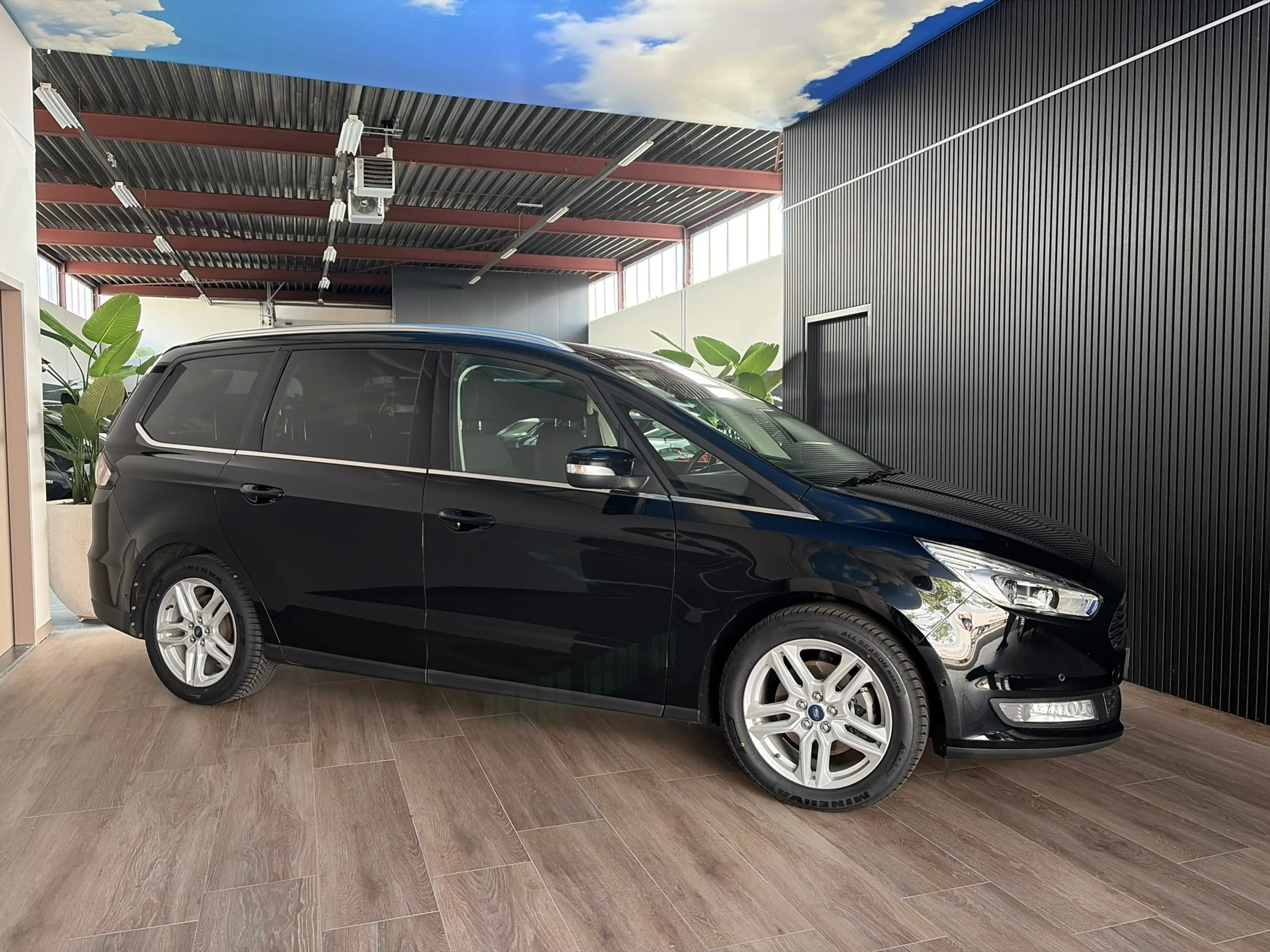 Ford Galaxy 1.5 Titanium/ 7 pers, Volle uitvoering en zeer net — photo 9