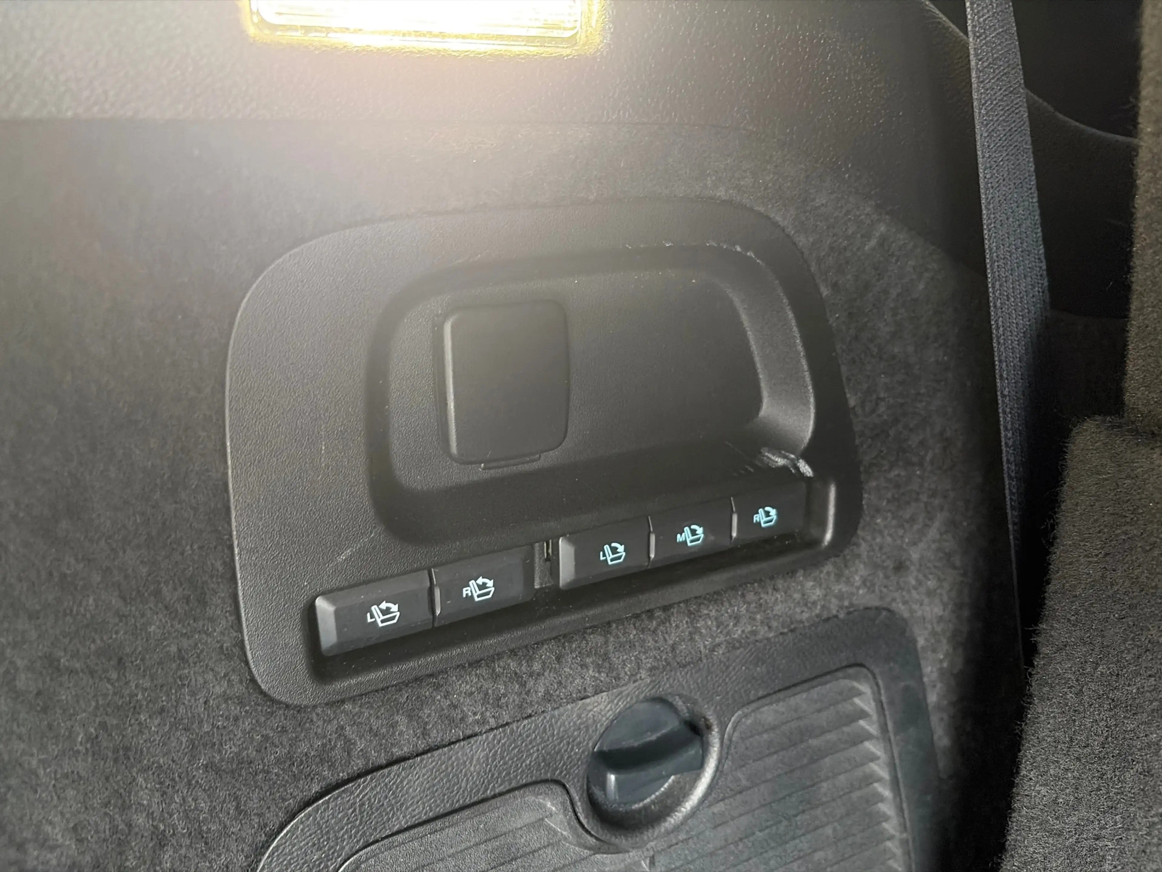 Ford Galaxy 1.5 Titanium/ 7 pers, Volle uitvoering en zeer net — photo 15