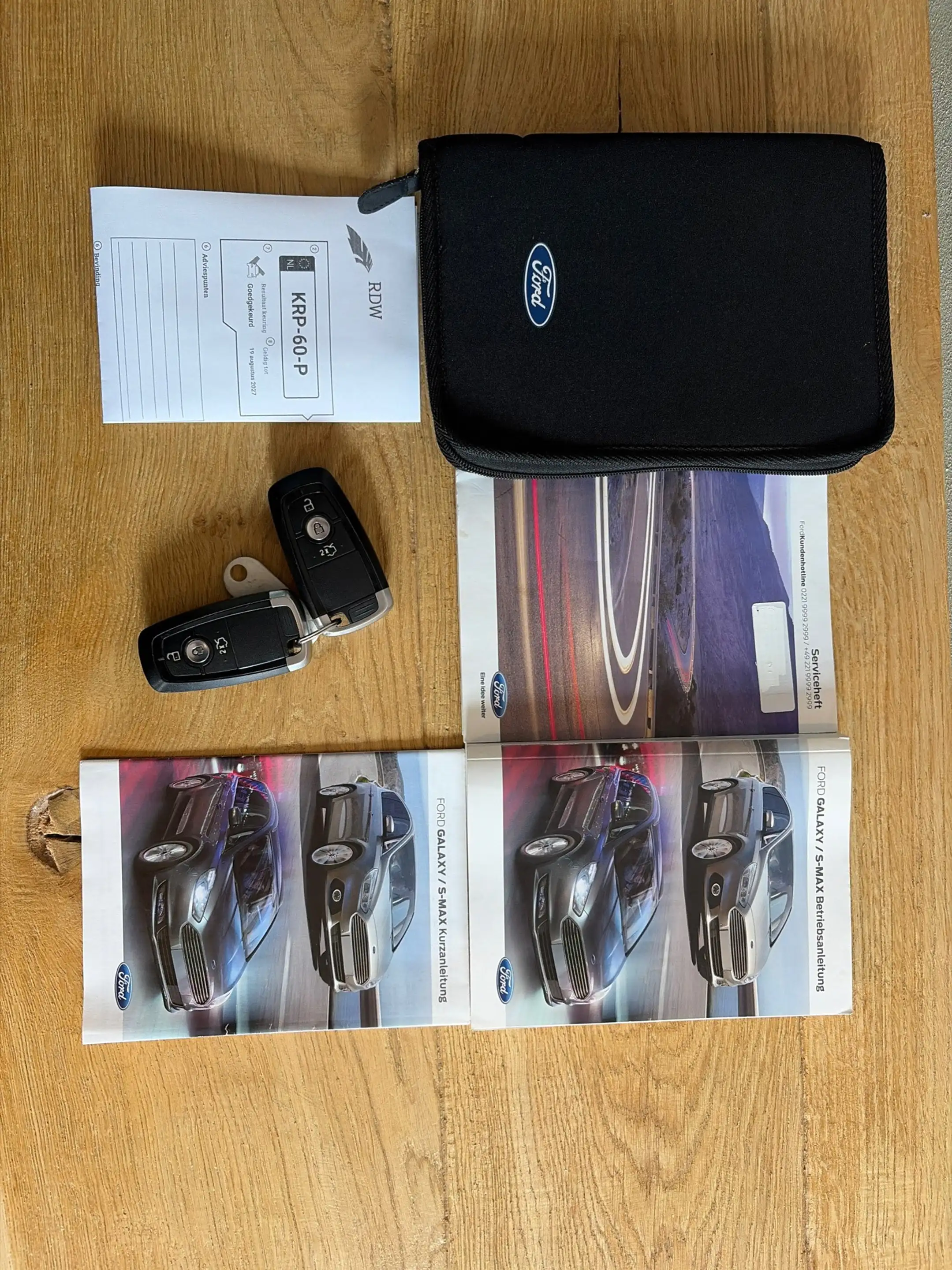 Ford Galaxy 1.5 Titanium/ 7 pers, Volle uitvoering en zeer net — photo 2