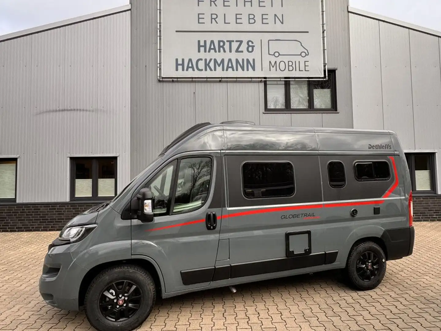Dethleffs Globetrail Advantage 540 DR "REISELUSTPRÄMIE" Grau - 1