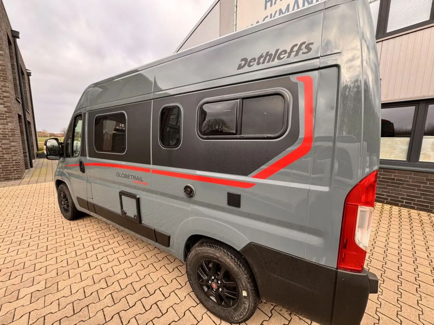 Dethleffs Globetrail Advantage 540 DR "REISELUSTPRÄMIE" Grau - 2