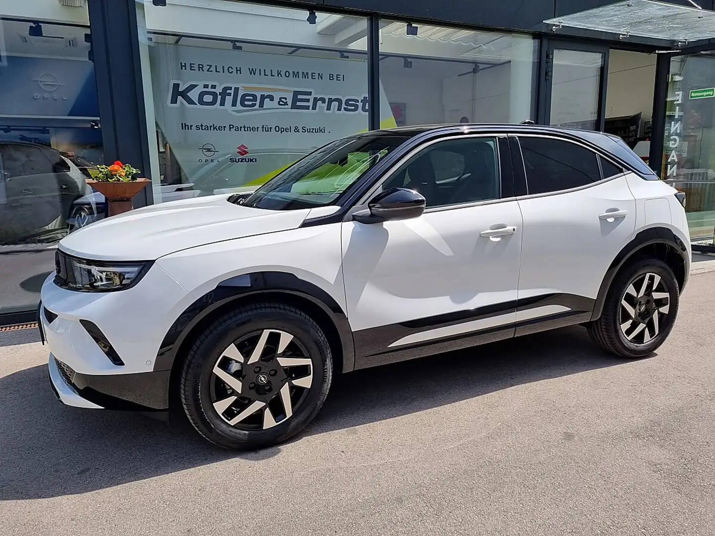 Opel Mokka 1,2 Direct Injection Turbo GS Weiß - 1