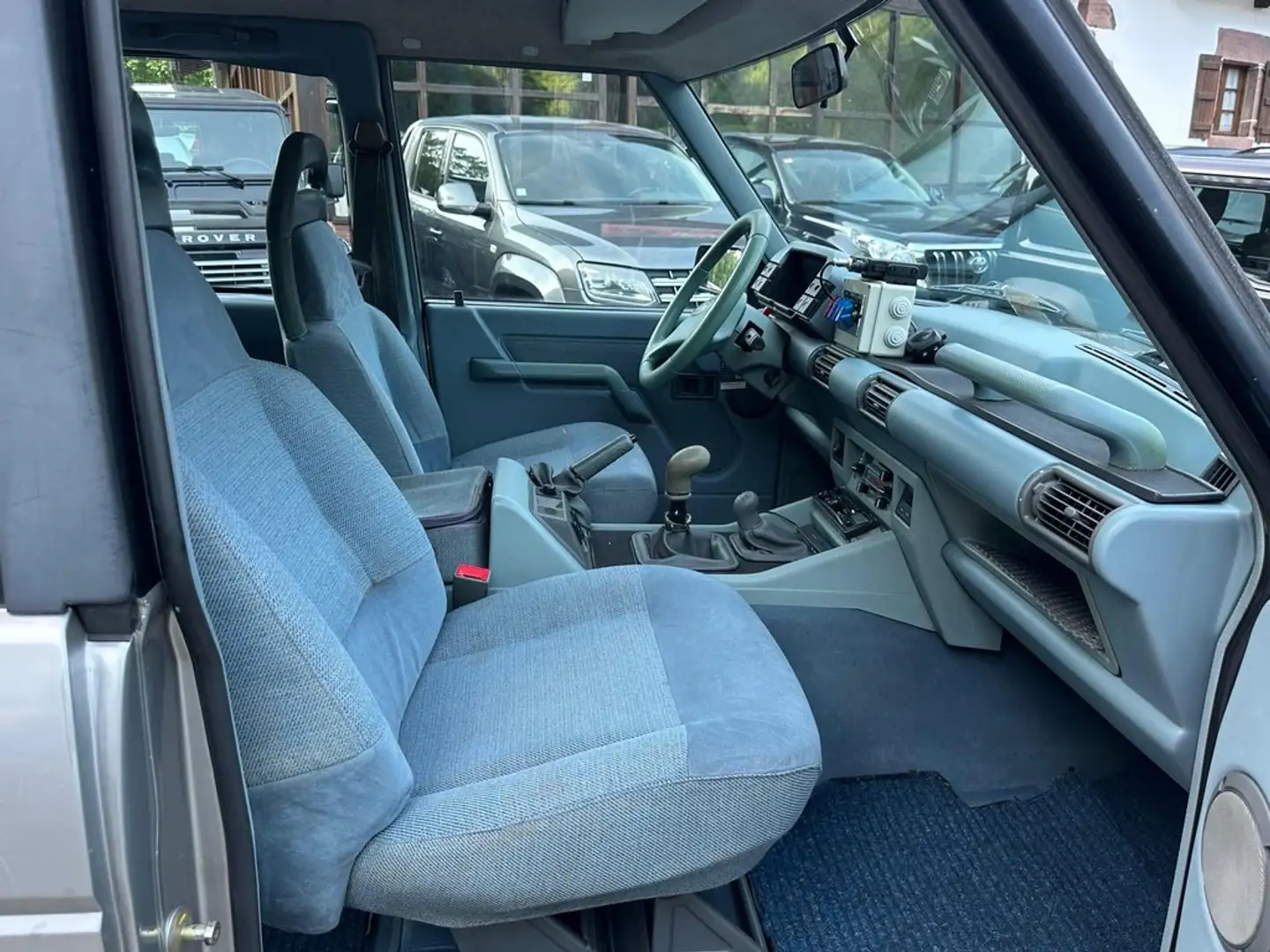Land Rover 2.5 TDI KAT Gris - 1