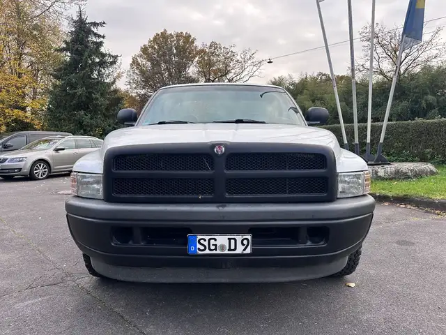 Dodge RAM 1500 Einzelkabine