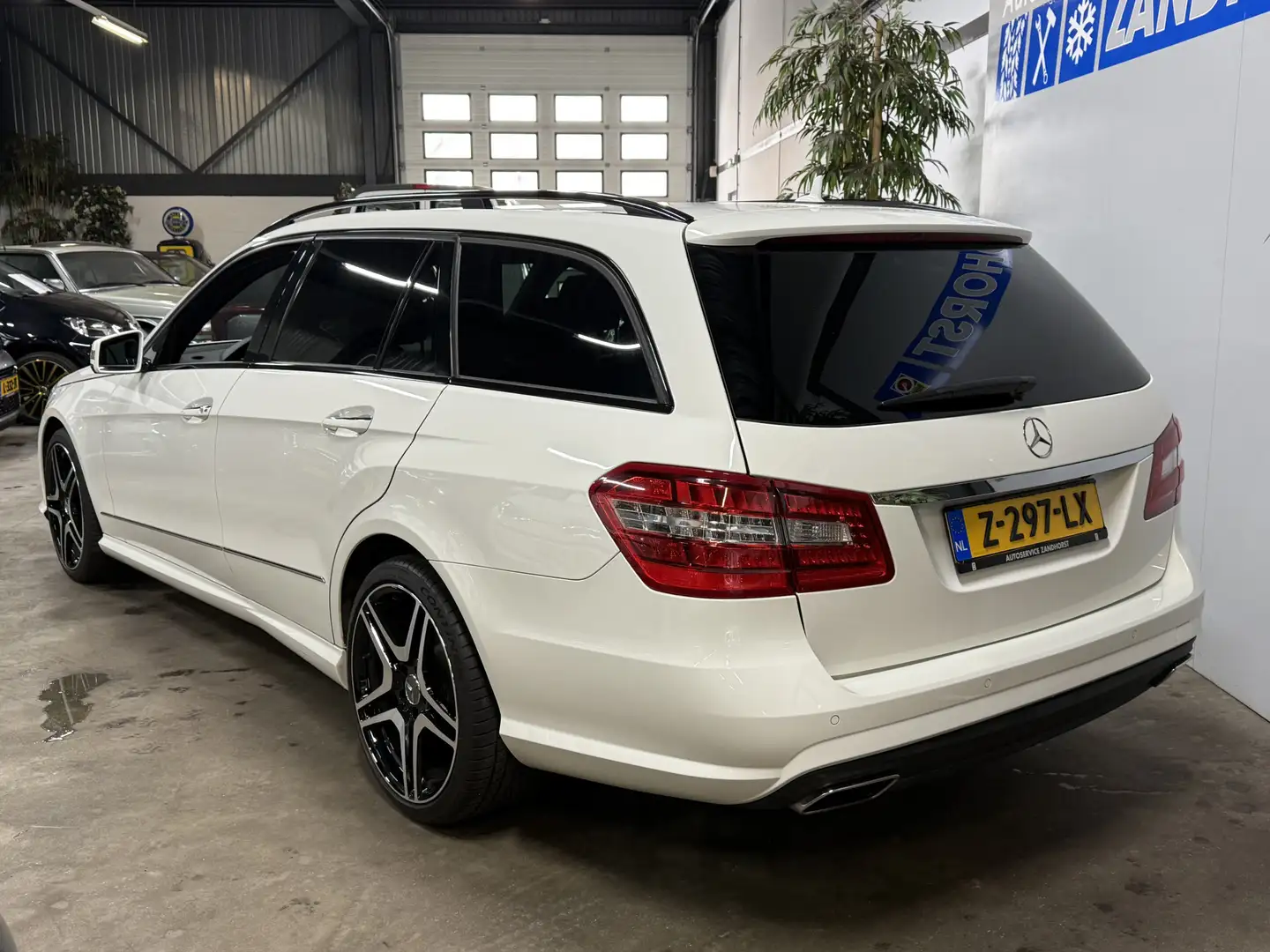 Mercedes-Benz E 500 Estate Avantgarde // Schuifdak // Carplay // Andro Blanco - 2