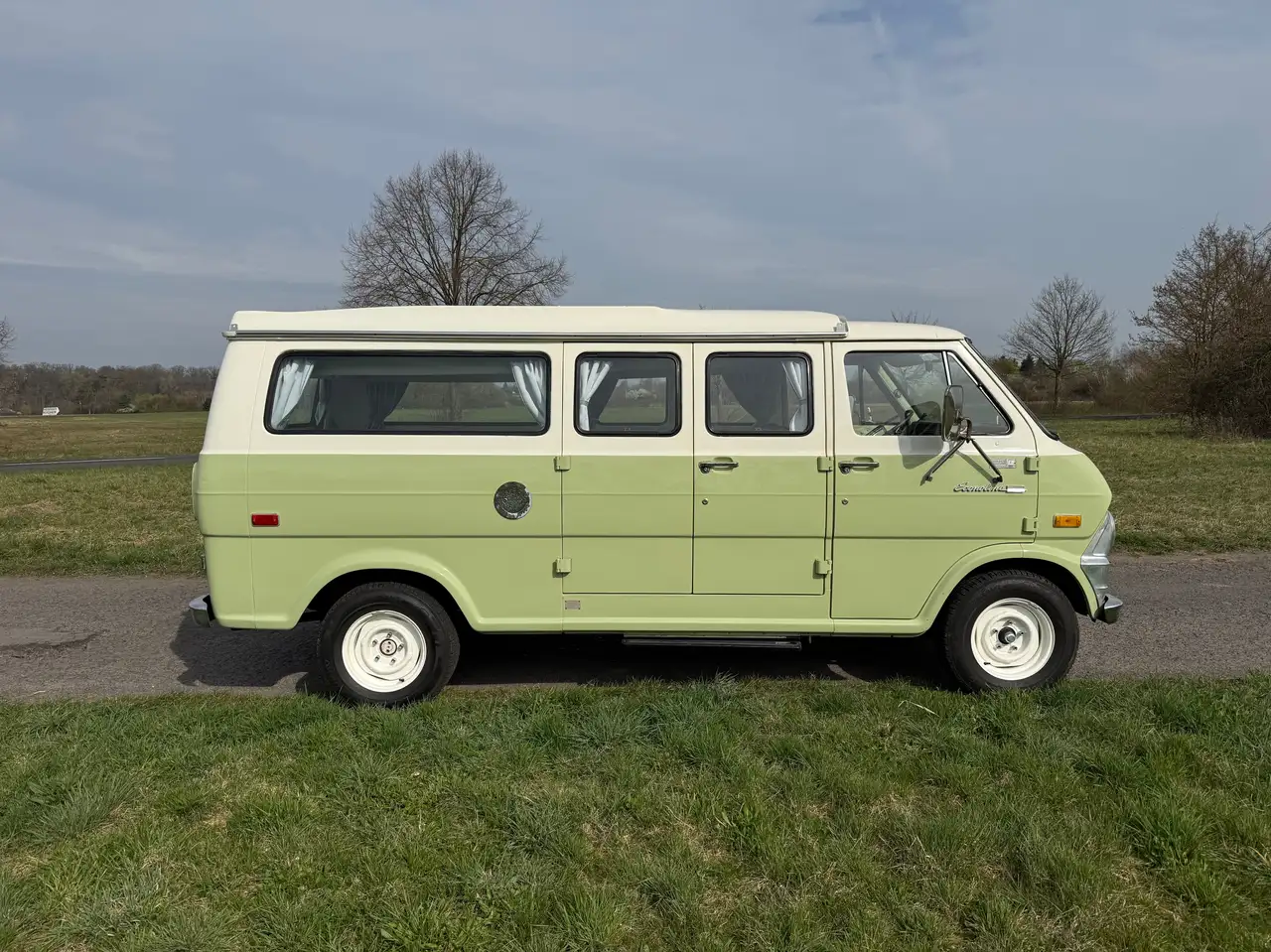 Ford Econoline E200 Supervan, foto 3