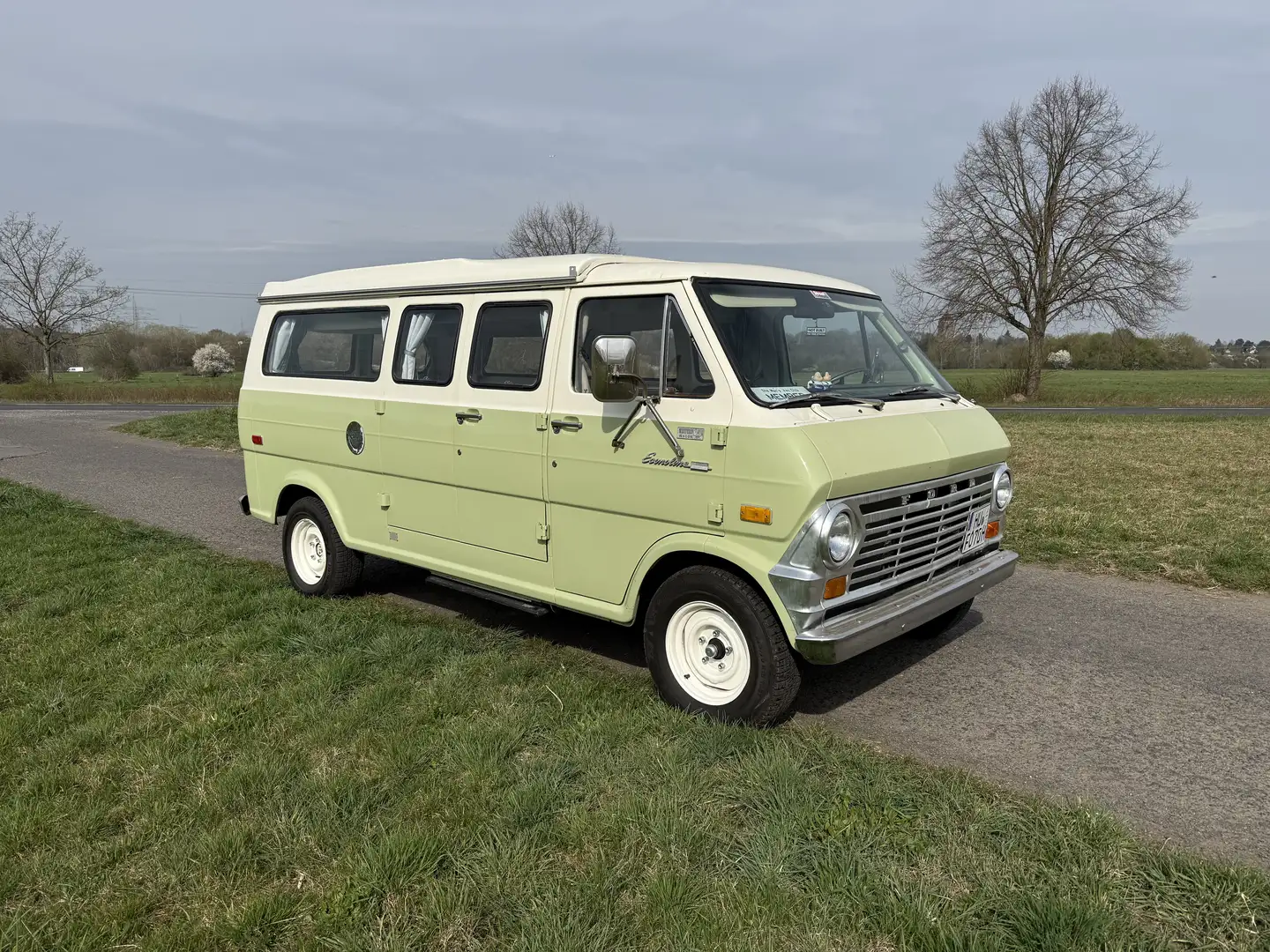 Ford Econoline E200 Supervan Grün - 2