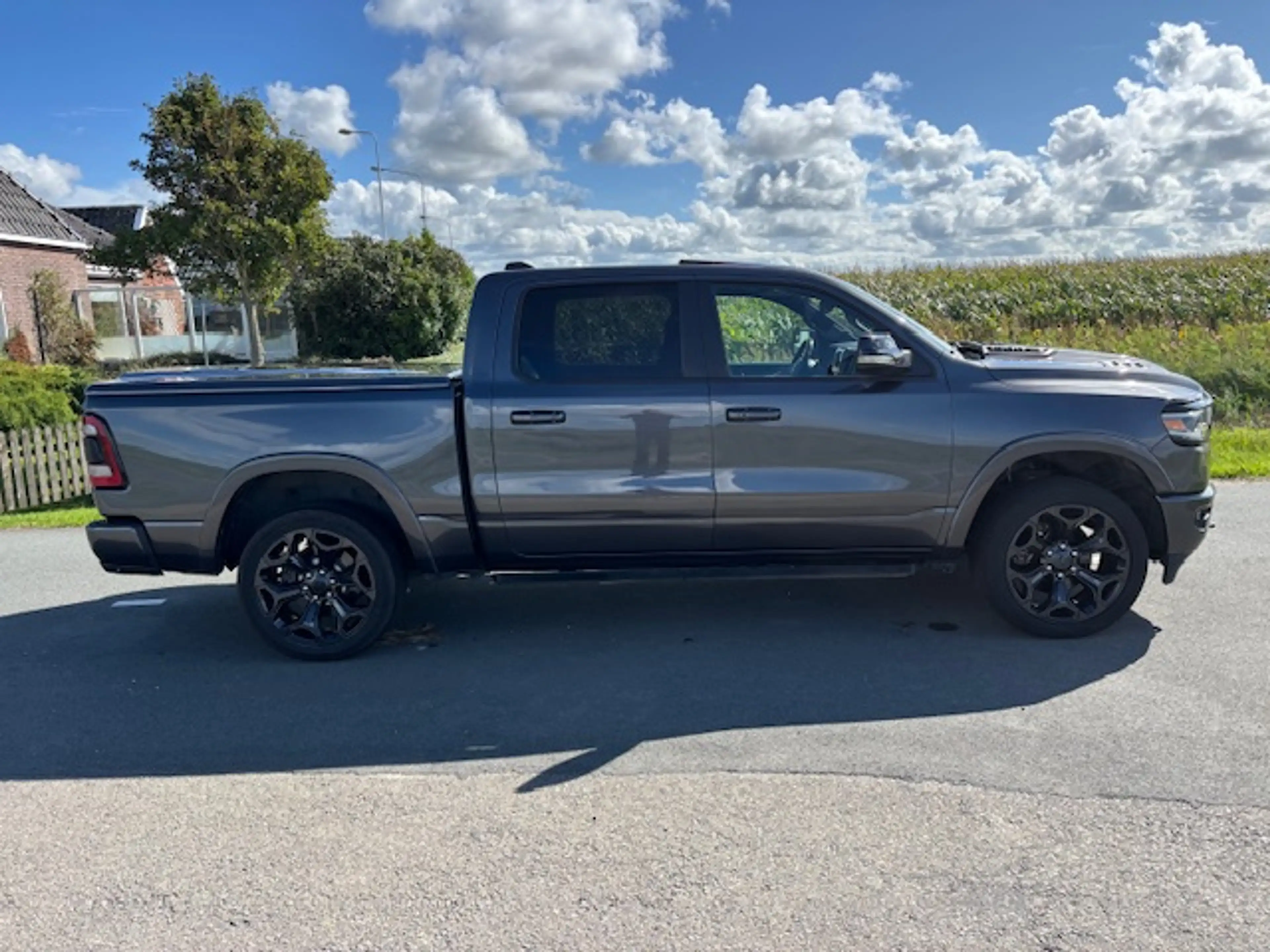 Dodge RAM 1500 limited 4x4 200L lpg financiering v/a 350 p/m — photo 4