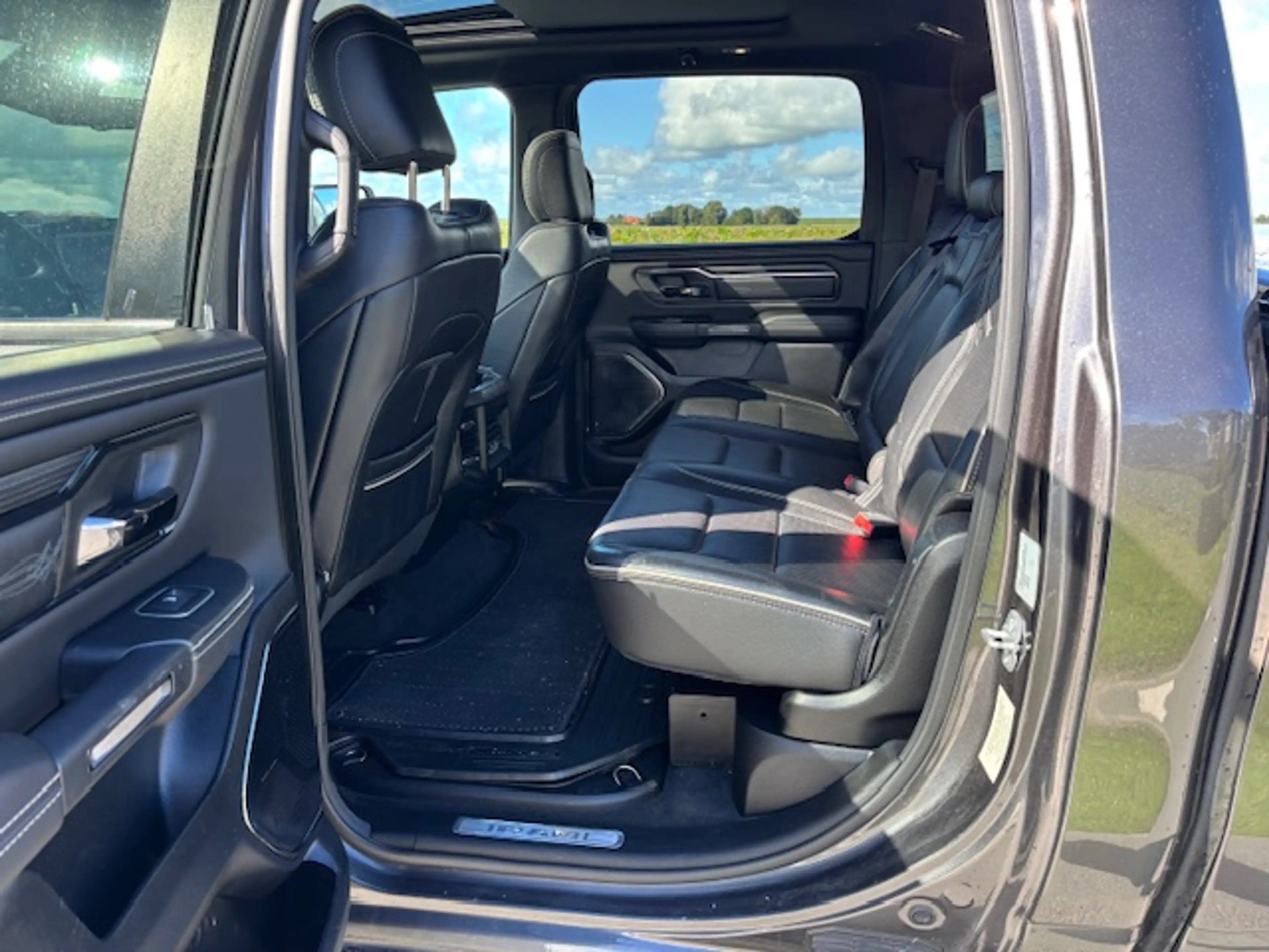 Dodge RAM 1500 limited 4x4 200L lpg financiering v/a 350 p/m — photo 15