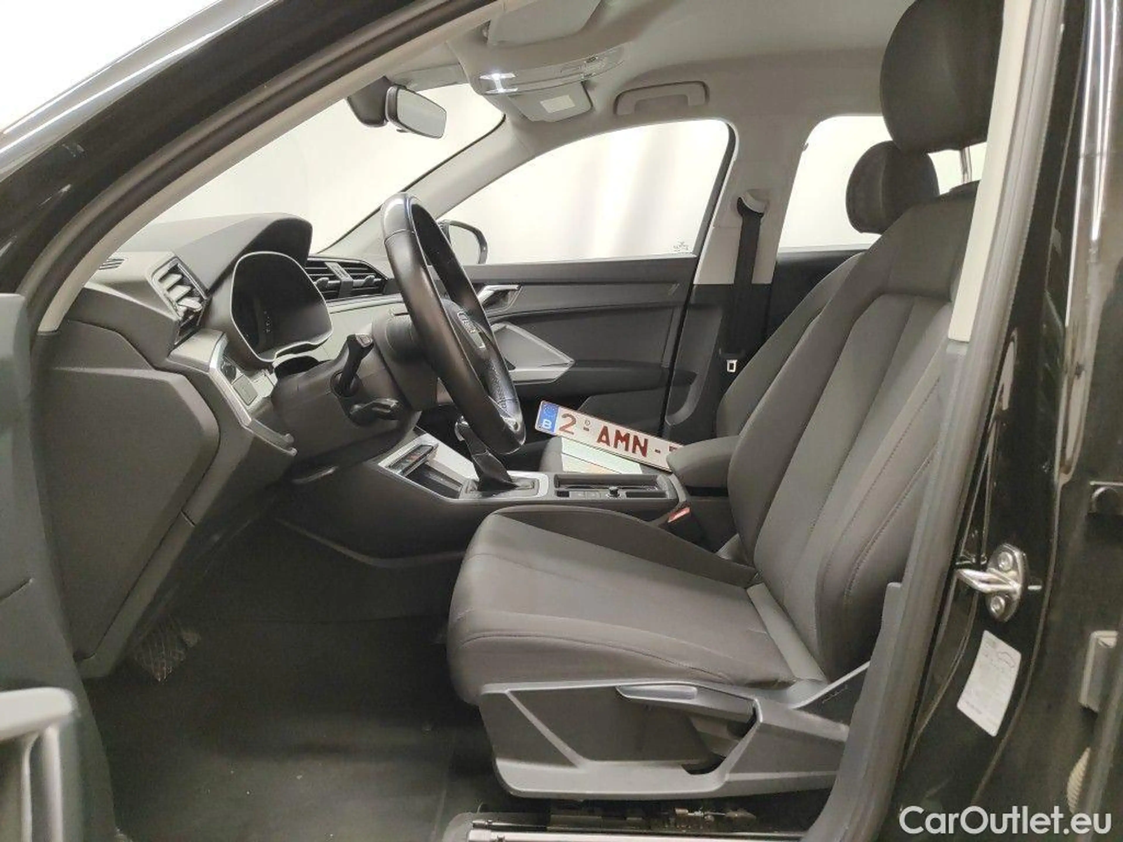 Audi Q3 Audi  35 — photo 3