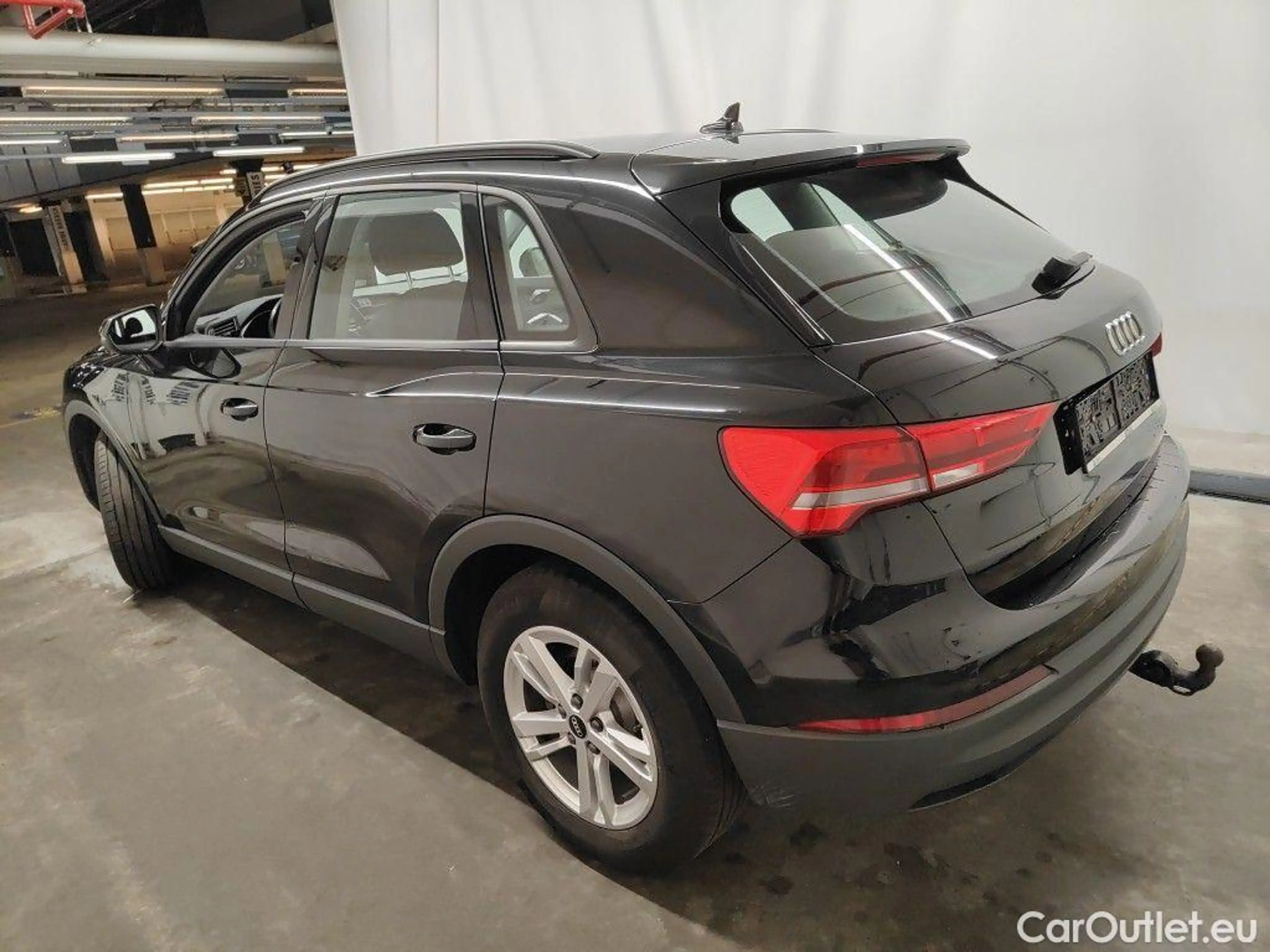 Audi Q3 Audi  35 — photo 7