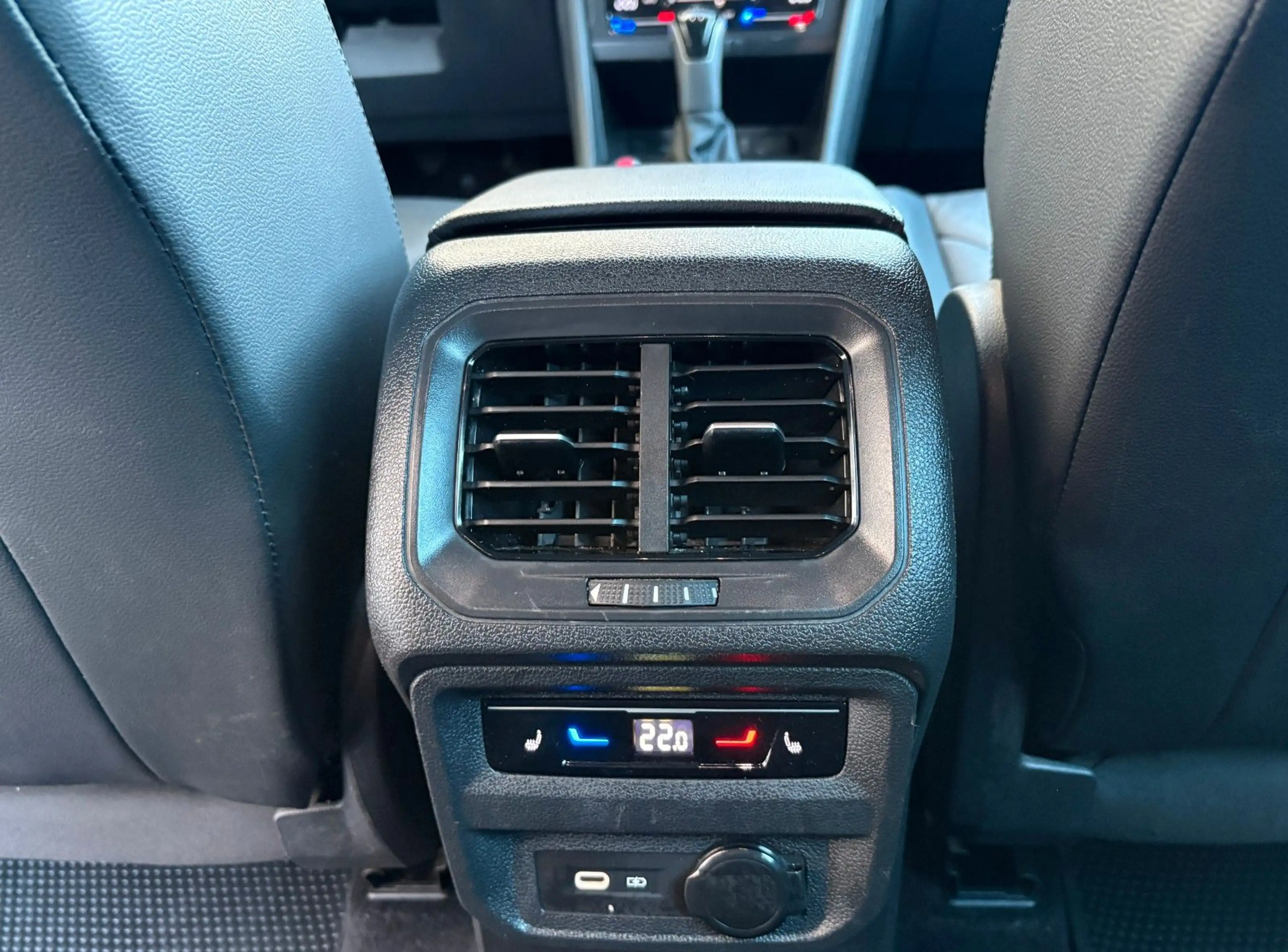 SEAT Tarraco FR 4 Drive *7-SITZE*NAV*KAM*LED*ACC*AHK* — photo 15