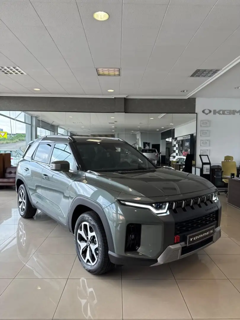 SsangYong Torres G15T Life 4x2 Verde - 1