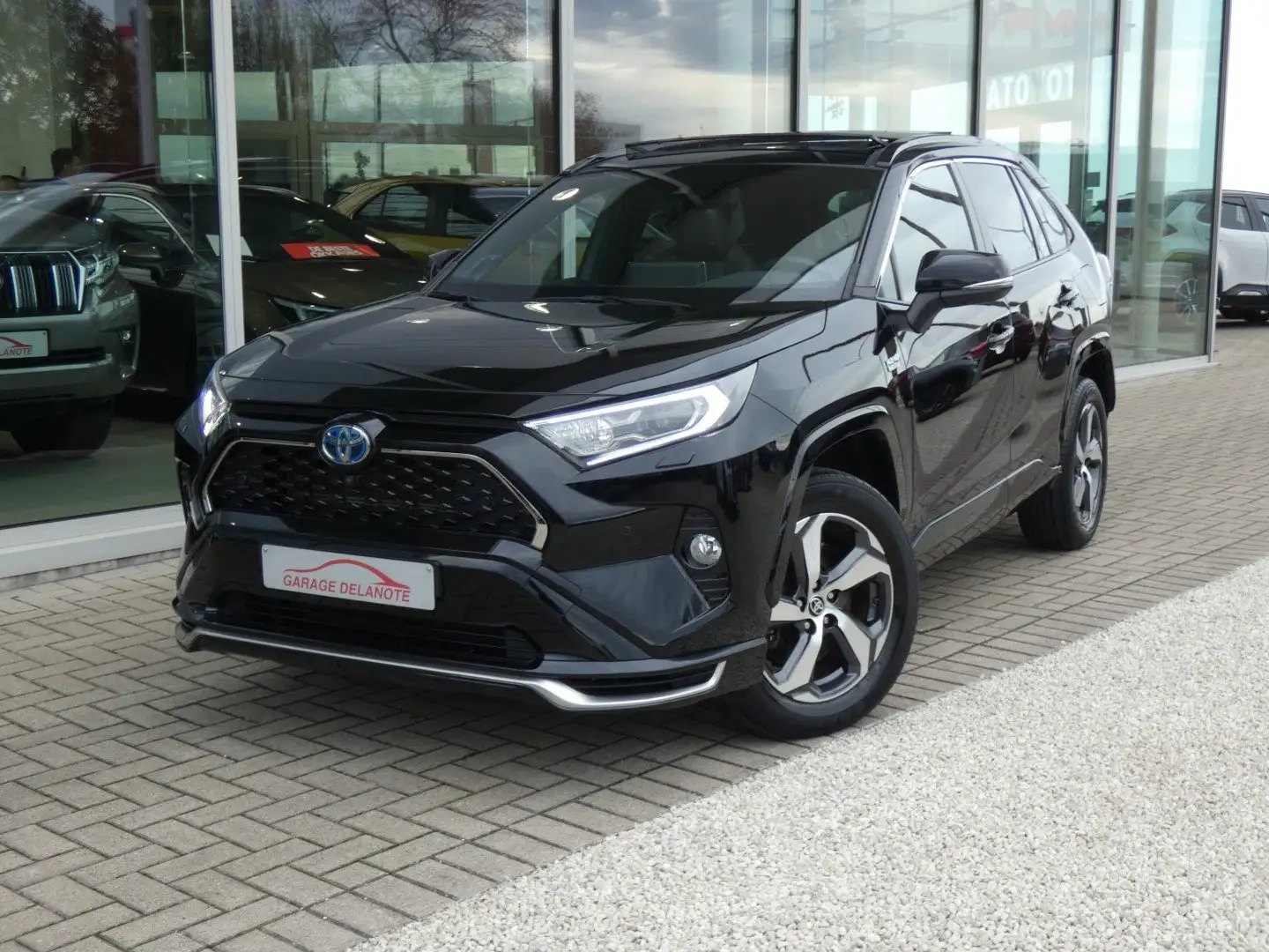 Toyota RAV 4 *PLUG-IN* AWD +PANO DAK +LEDER +JBL +HEAD UP DISPL Zwart - 2