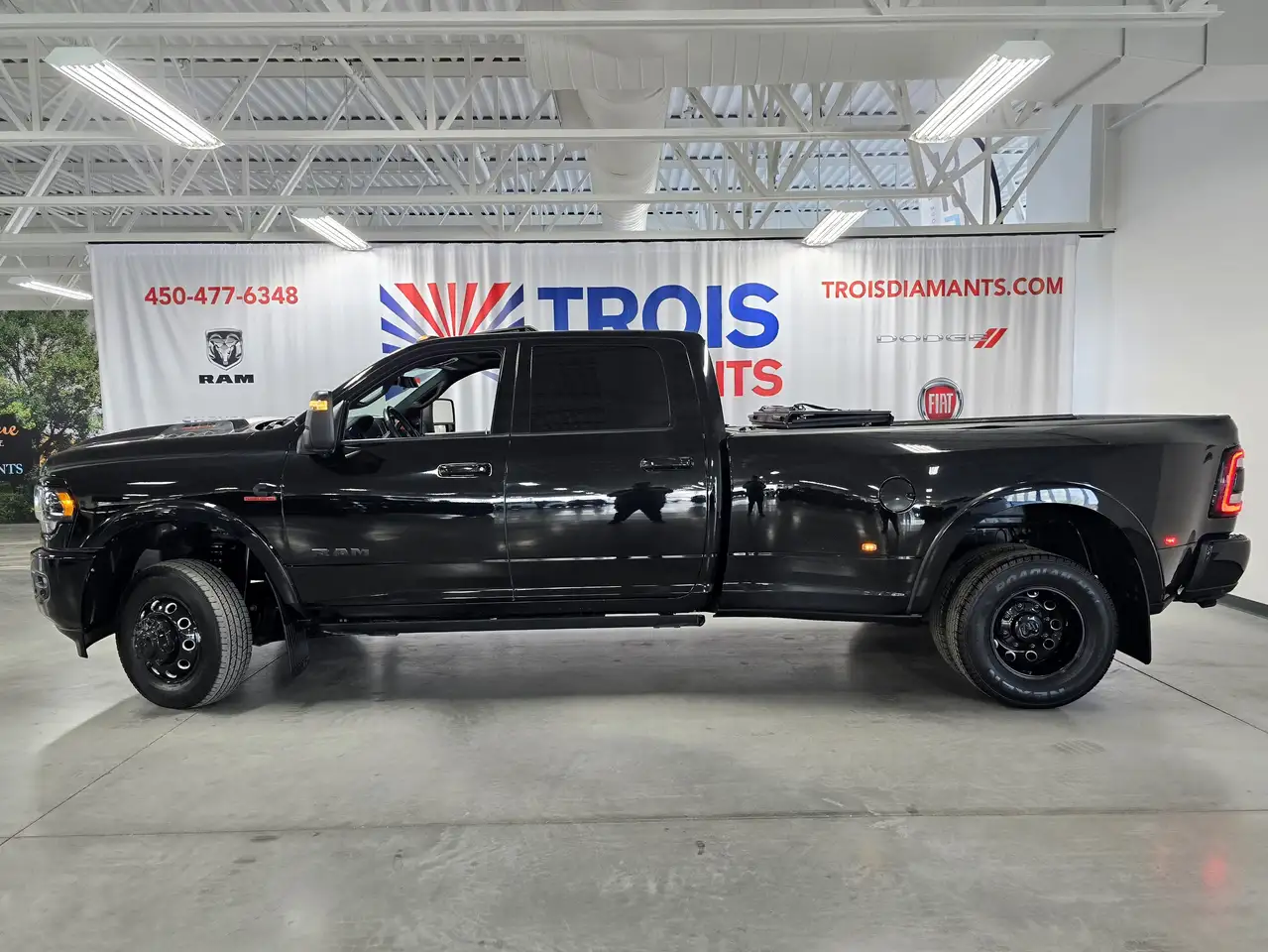 RAM 3500 снимка RAM 3500