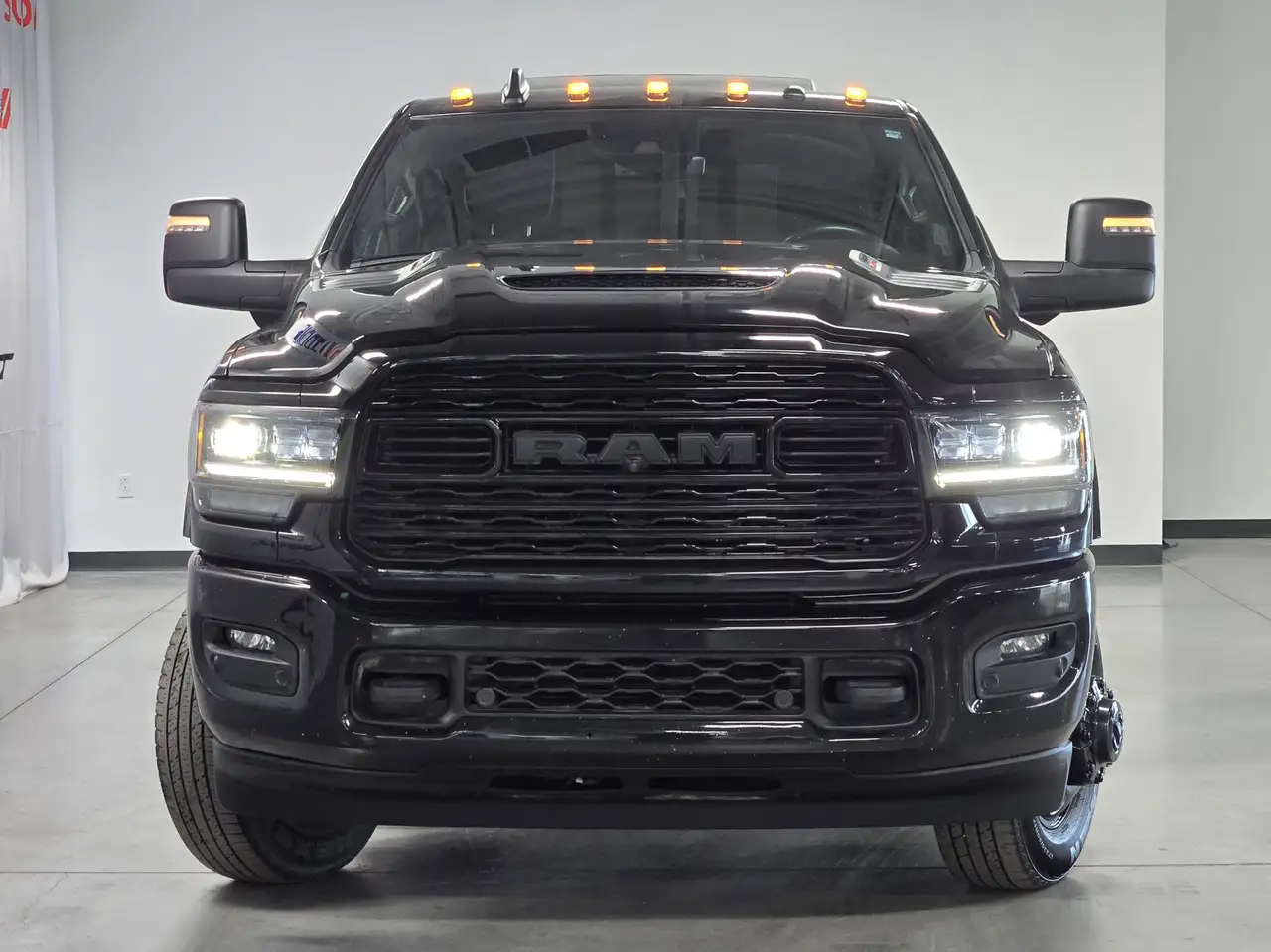 RAM 3500 снимка RAM 3500