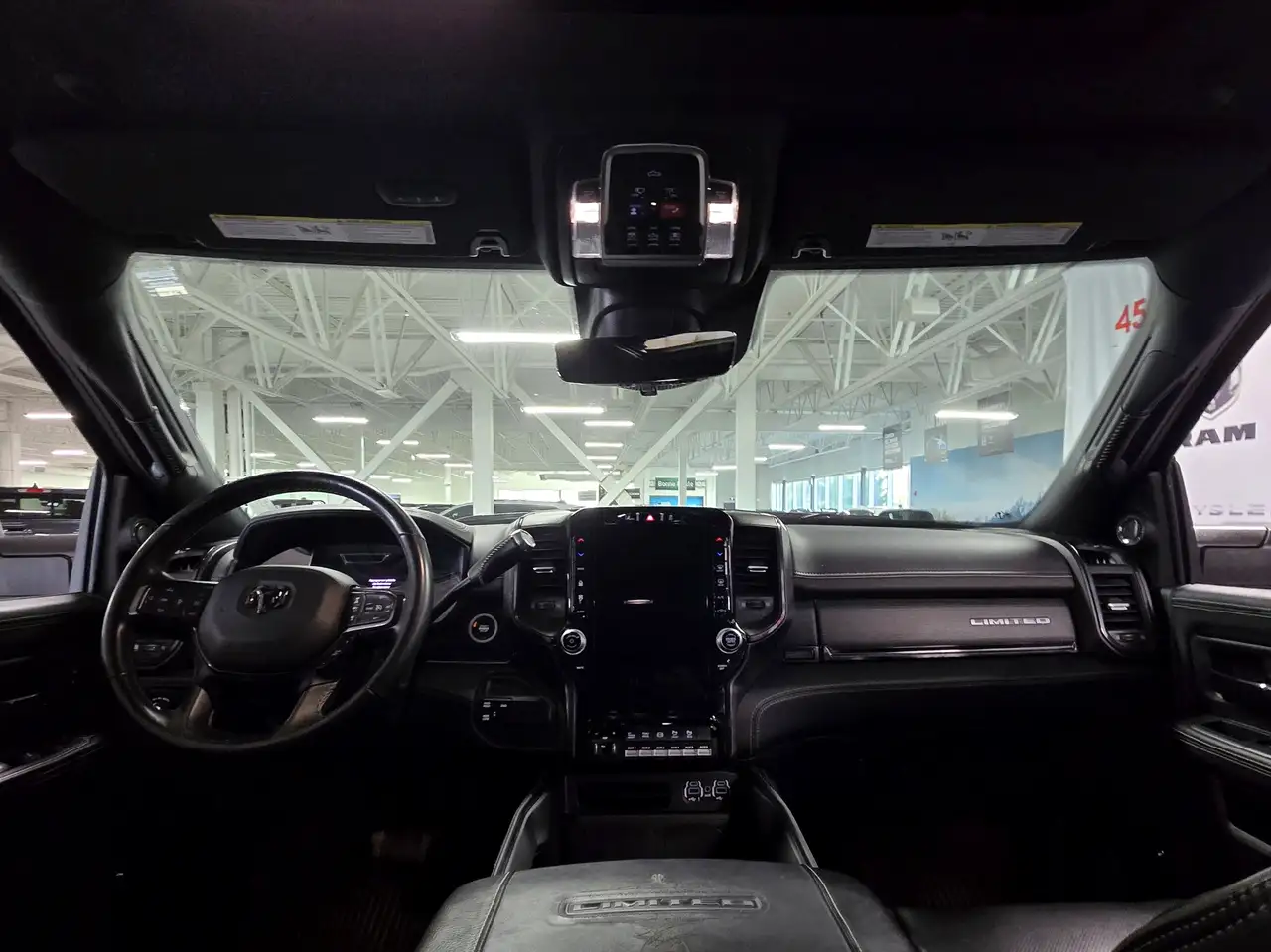 RAM 3500 снимка RAM 3500