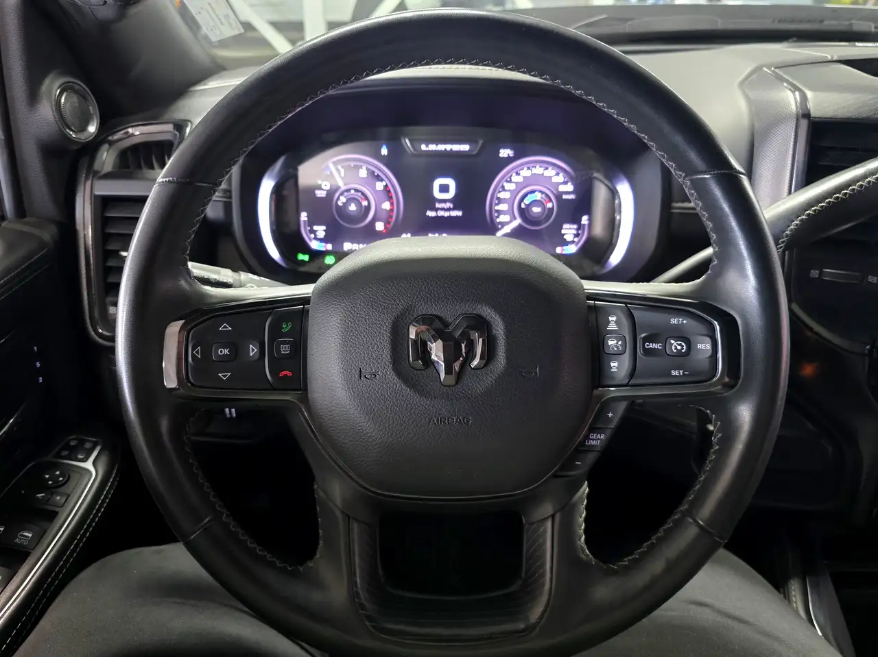 RAM 3500 снимка RAM 3500