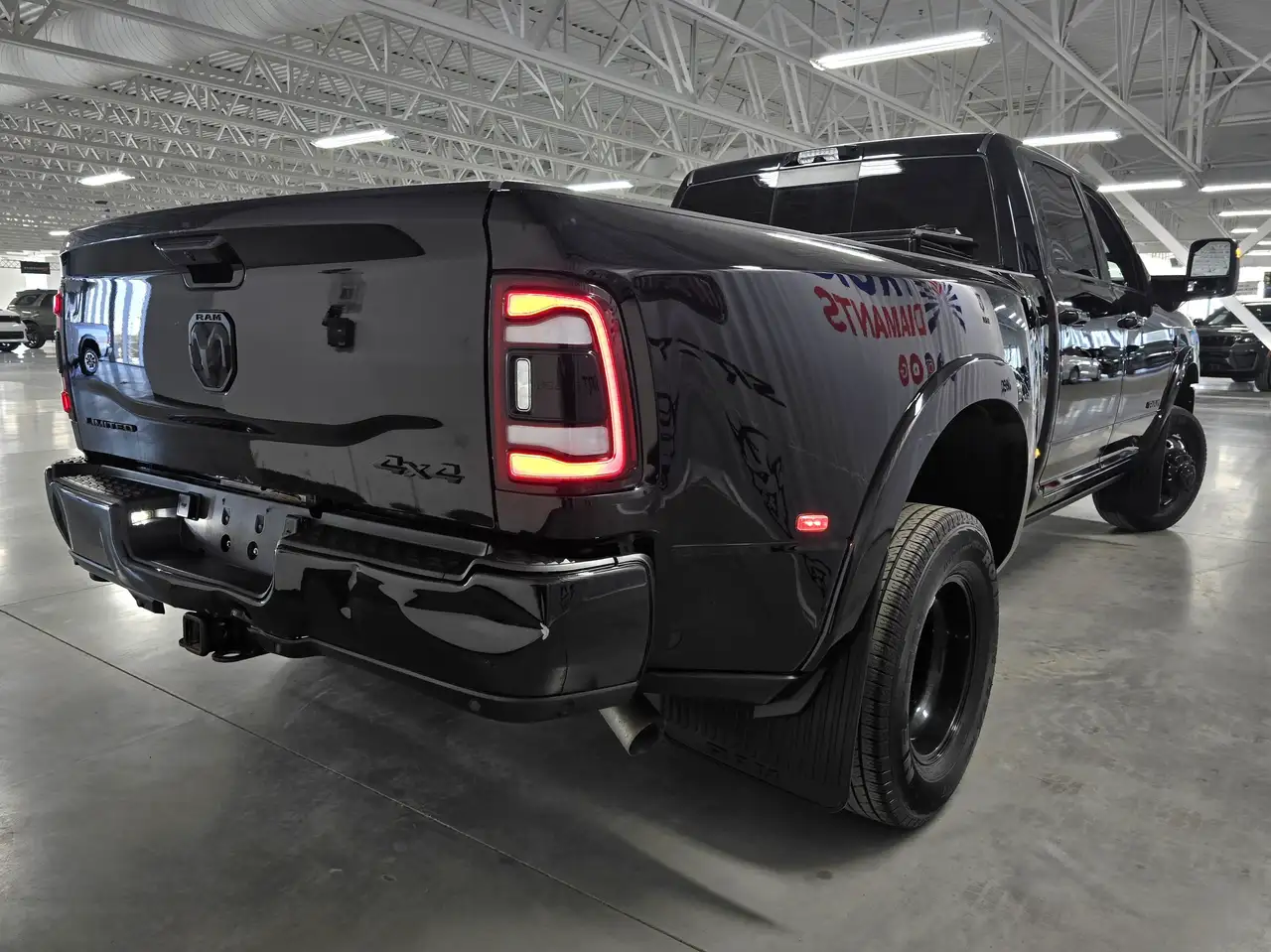 RAM 3500 снимка RAM 3500