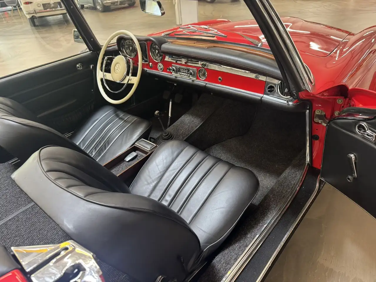 Mercedes-Benz 230 SL W113, foto 4