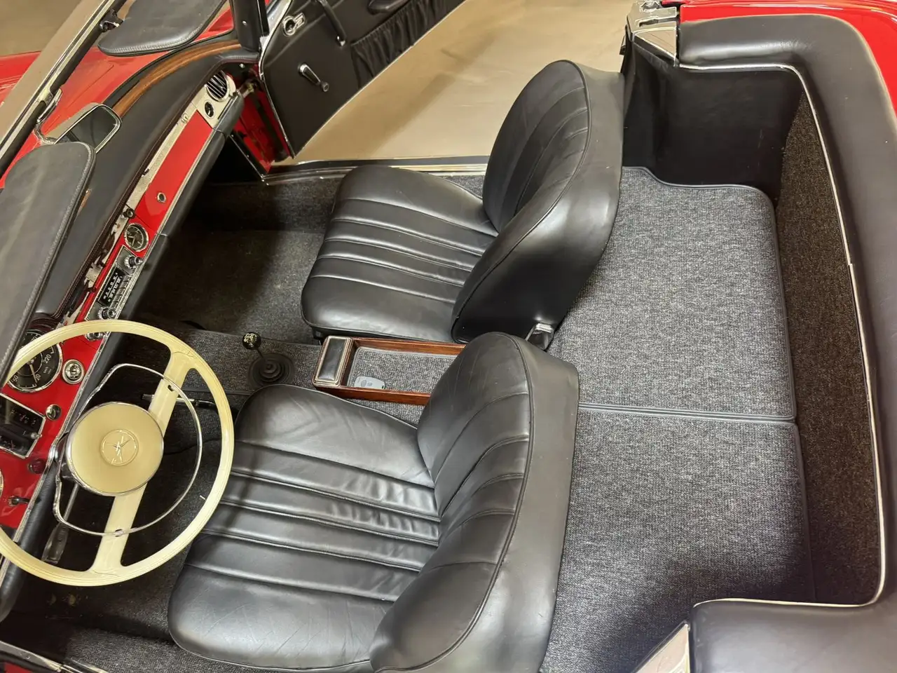 Mercedes-Benz 230 SL W113, foto 6