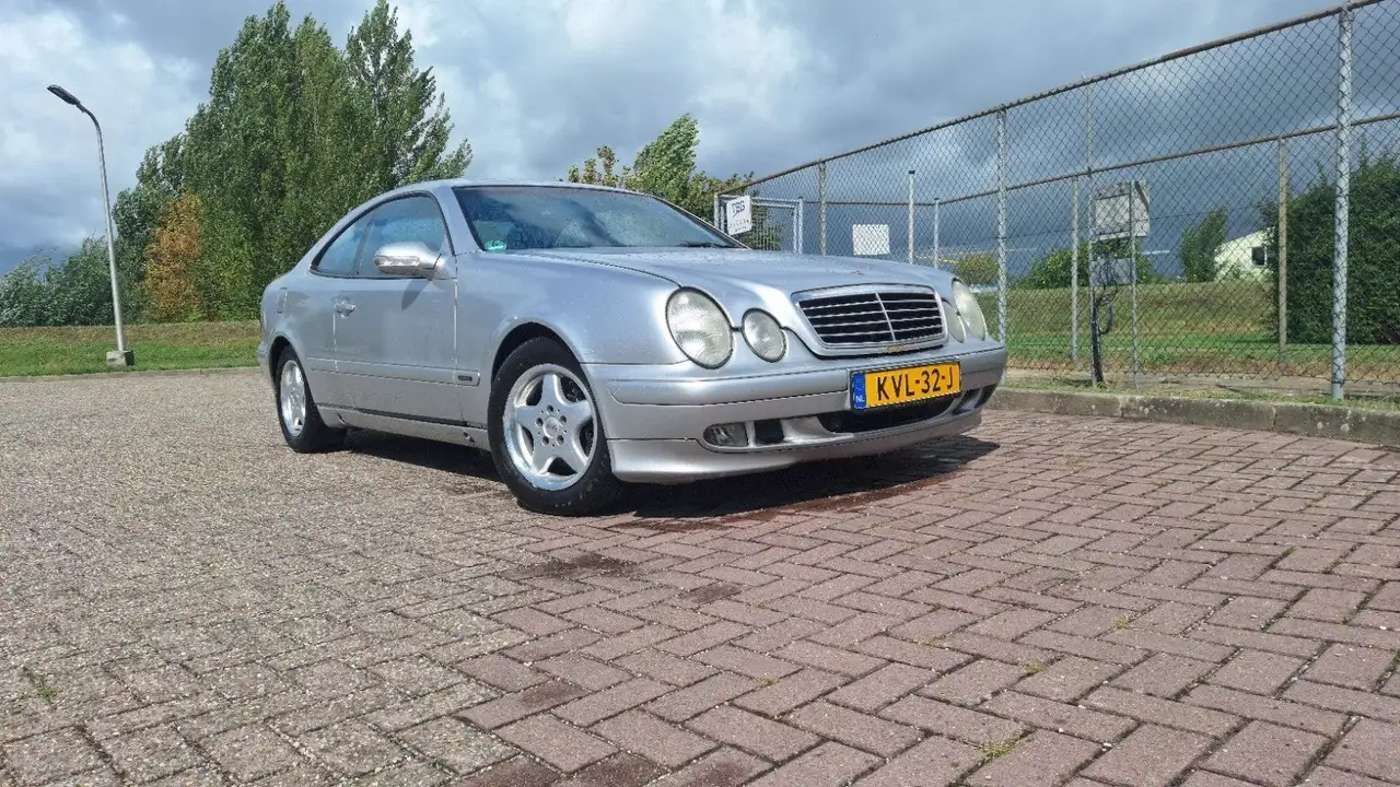 Mercedes-Benz CLK 200