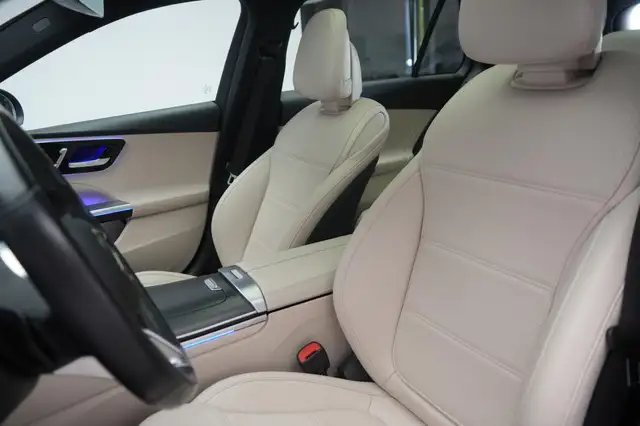 Mercedes-Benz 300 view 11